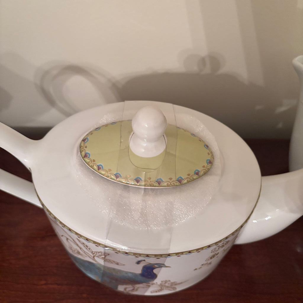 F120 Teapot Grouping (Abott Home and Peacock Garden)