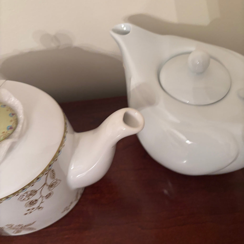F120 Teapot Grouping (Abott Home and Peacock Garden)