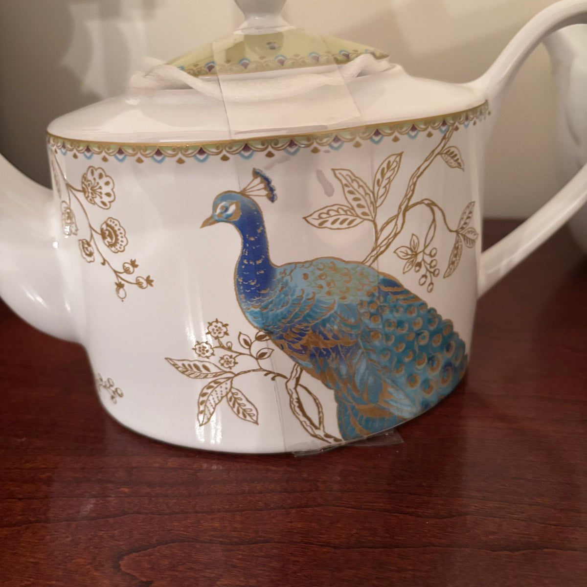 F120 Teapot Grouping (Abott Home and Peacock Garden)