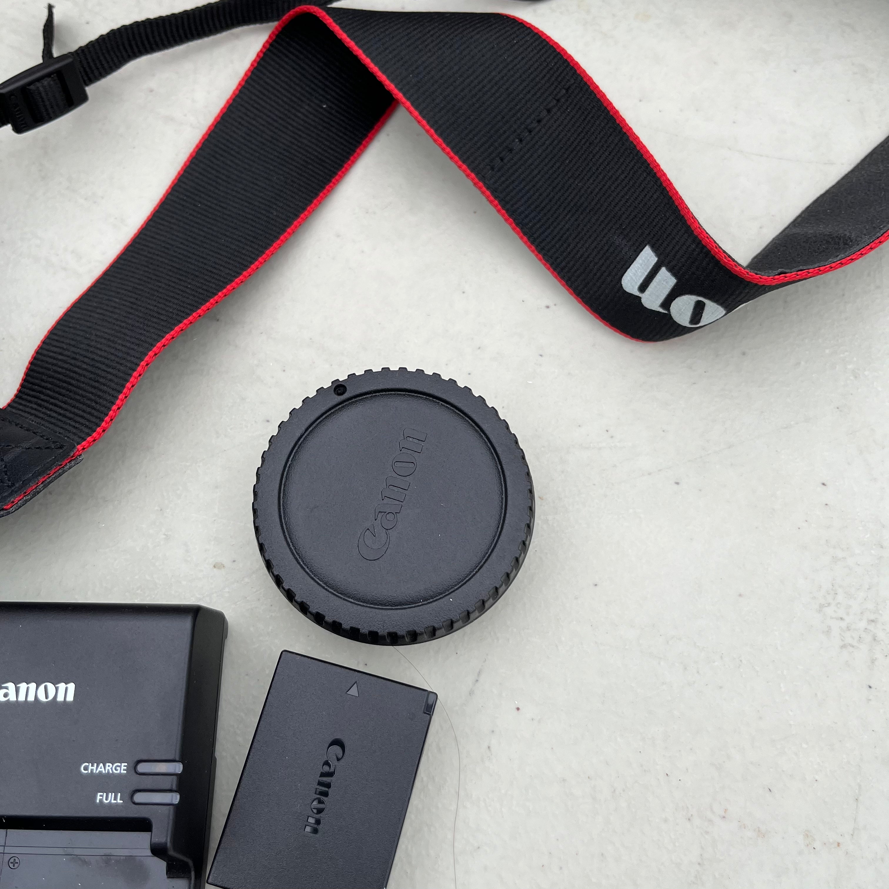 D681 Canon Rebel EOS T3 with case