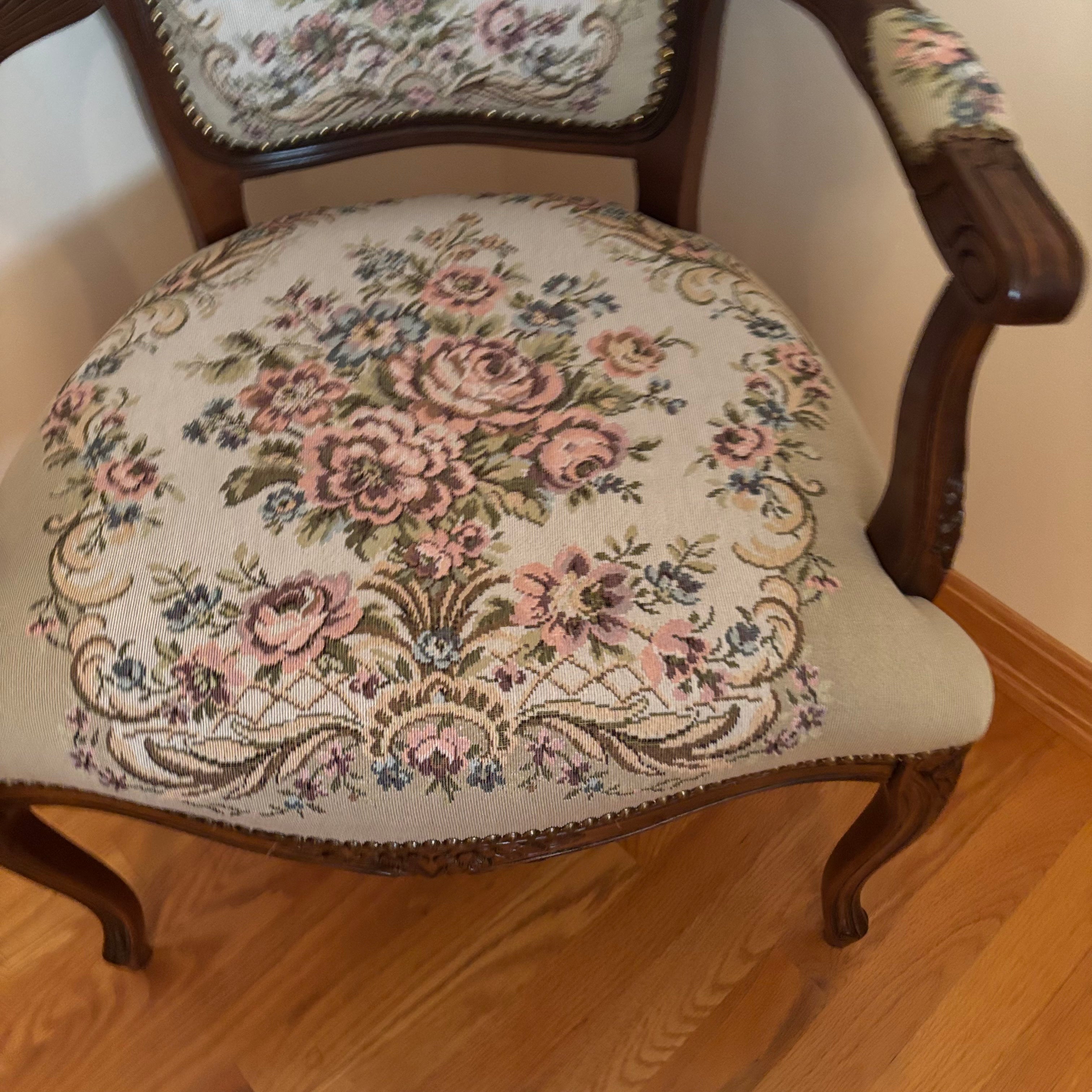 F121 Vintage Louis XV style accent chair with floral embroidery