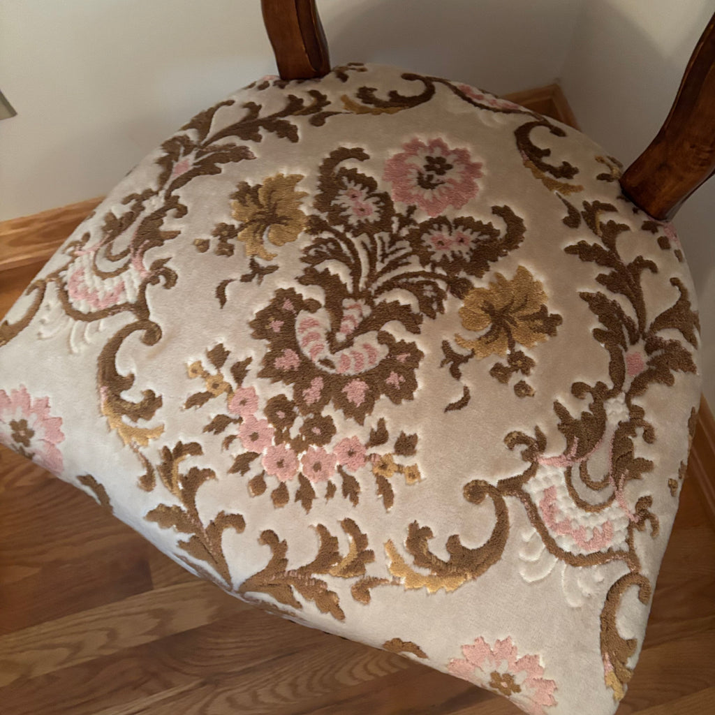 F123A Vintage solid wood balloon back upholstered chair