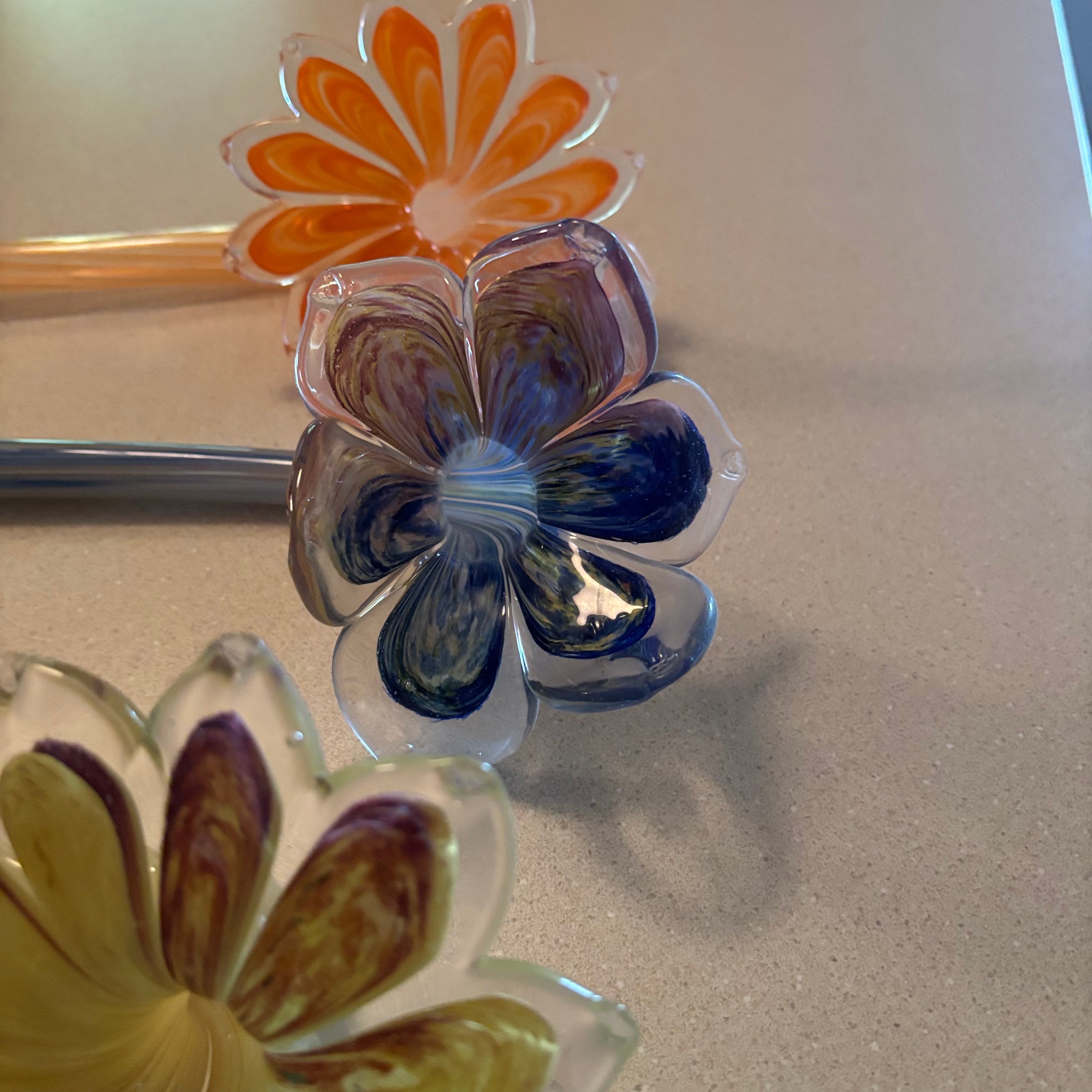 F129 Set of 5 Murano style glass flower stems