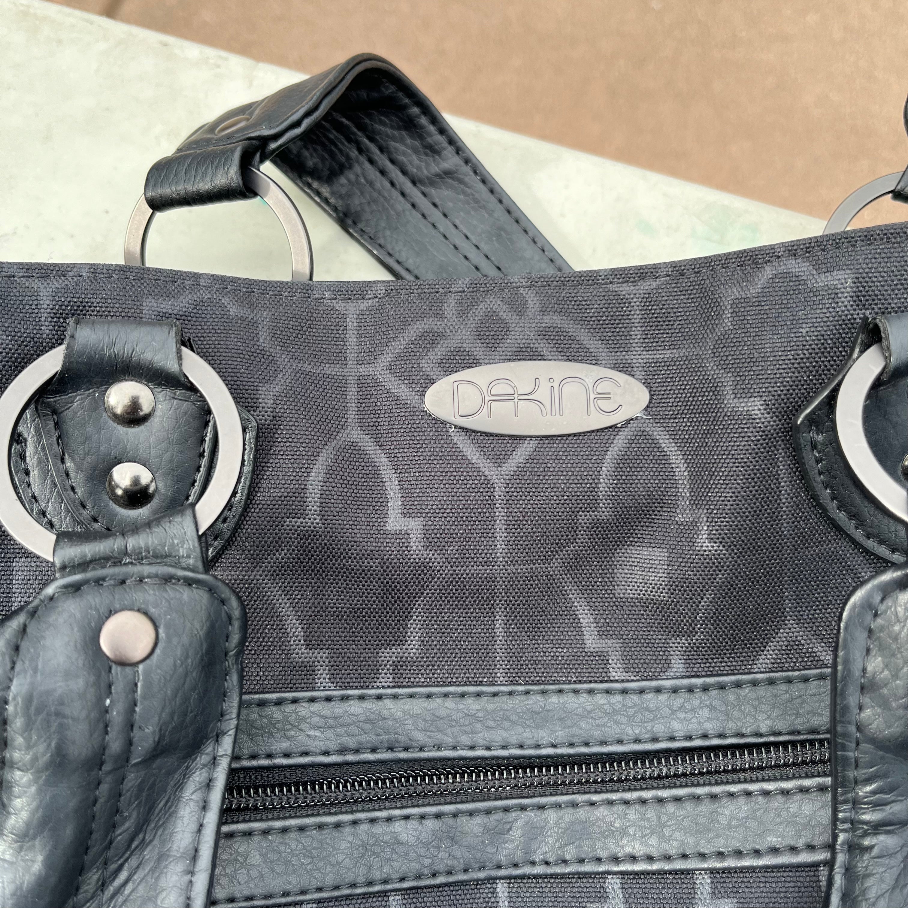 D686 Womens Purse Grouping (Dakine and more)
