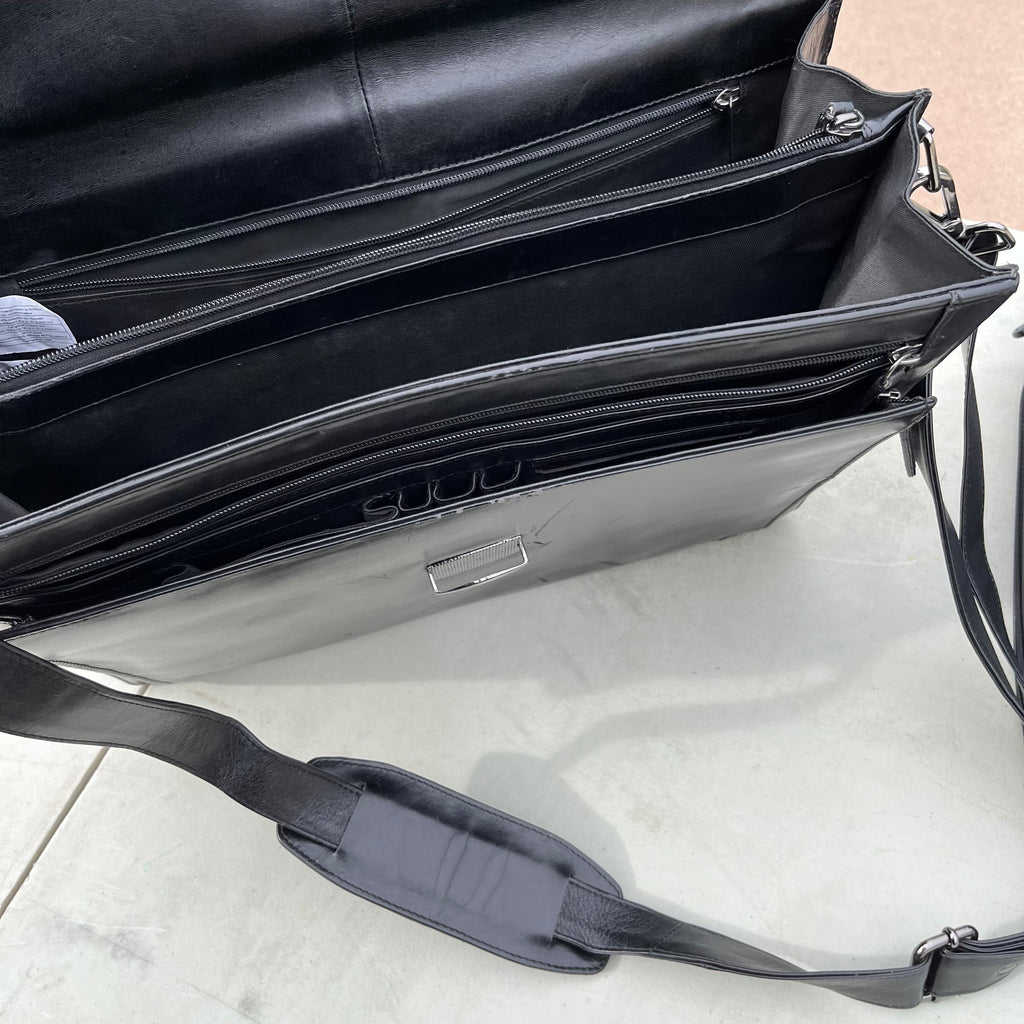 D688 Set of 2 black briefcases (Bugatti and more)