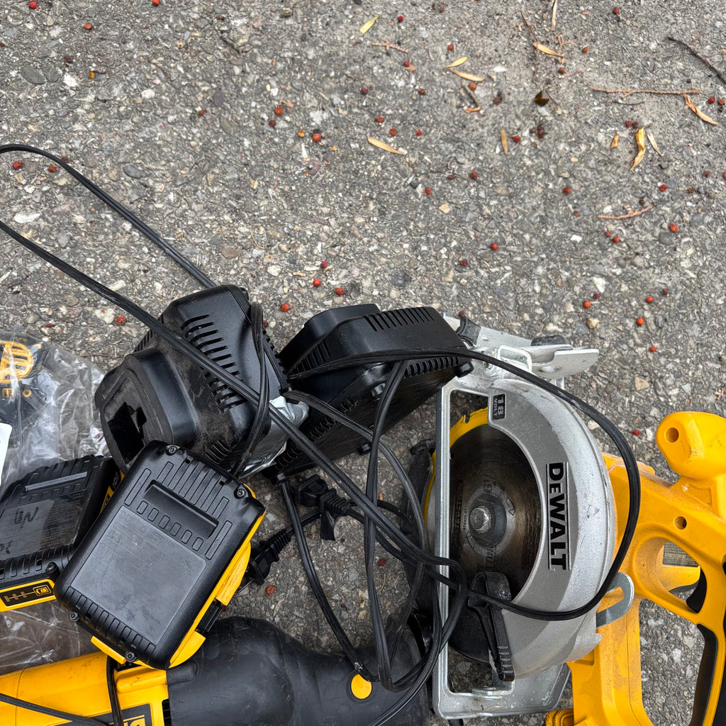 F138 As is Dewalt Tool Grouping (untested; batteries and chargers have not been matched up)