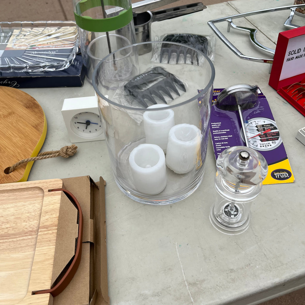 D689 Home Grouping (vintage hot plate and more)