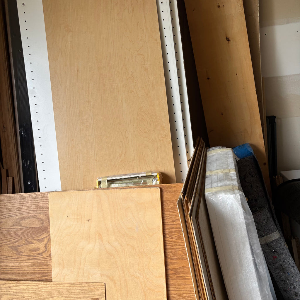 F145A Wood and more building Grouping