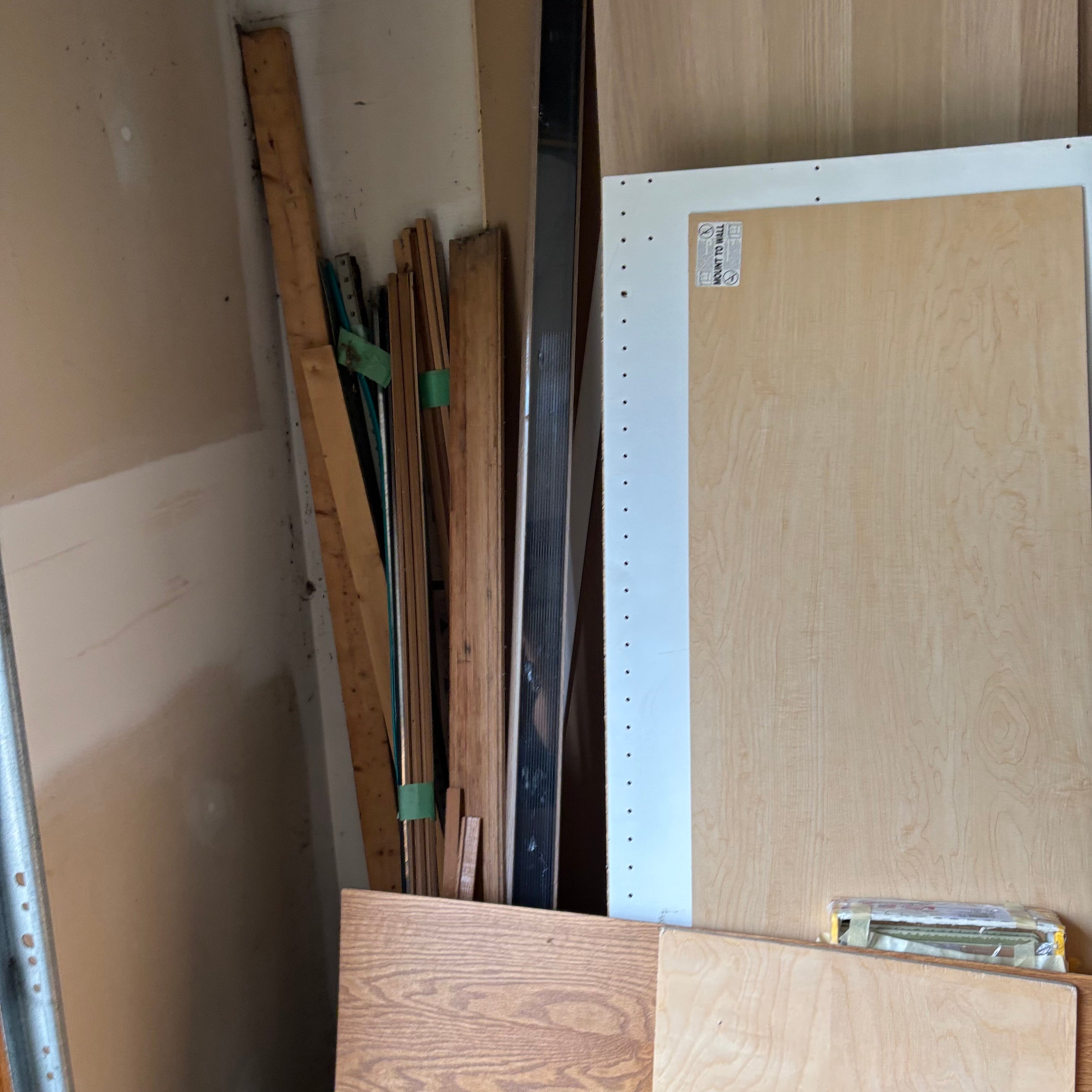 F145A Wood and more building Grouping