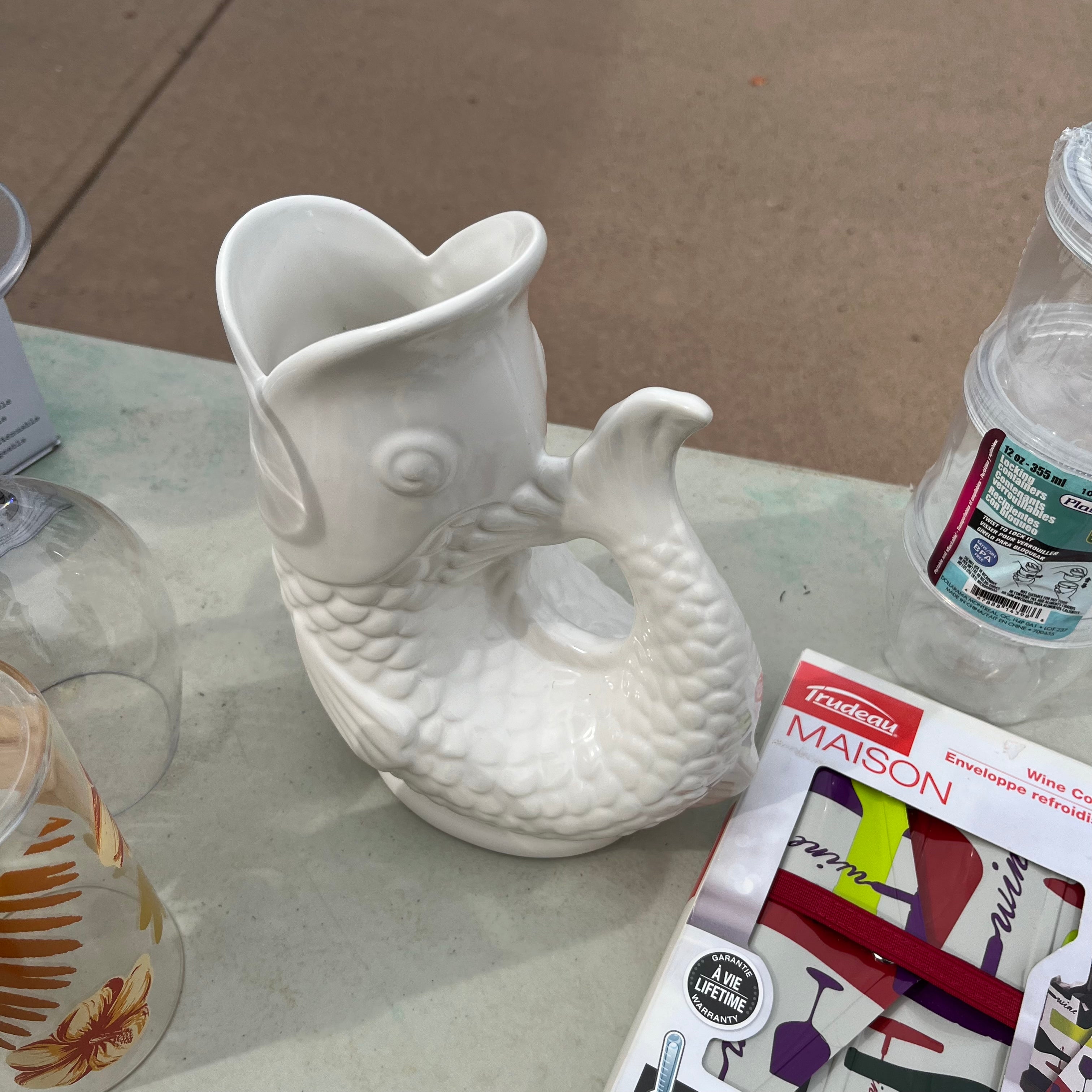 D690 Picnic Grouping (thermos and more)