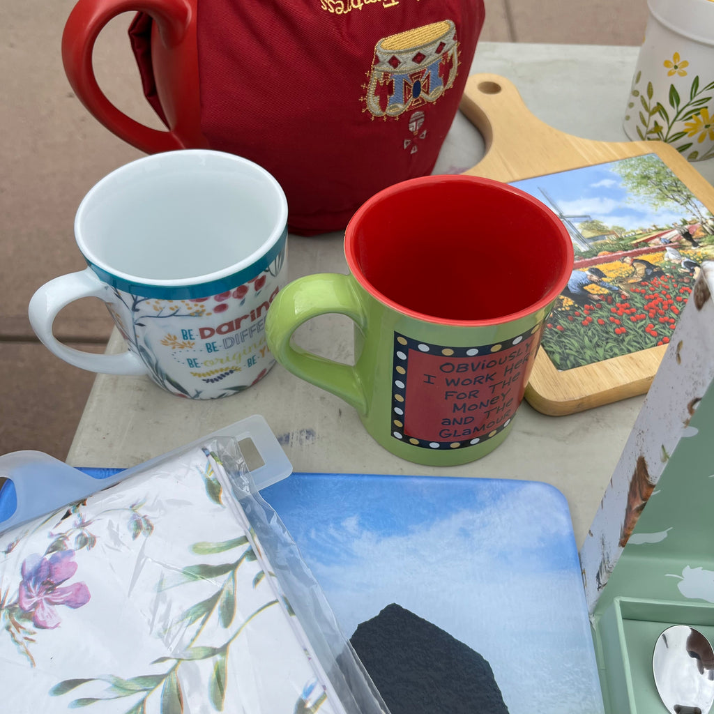 D691 Kitchen Grouping (teapot and more)