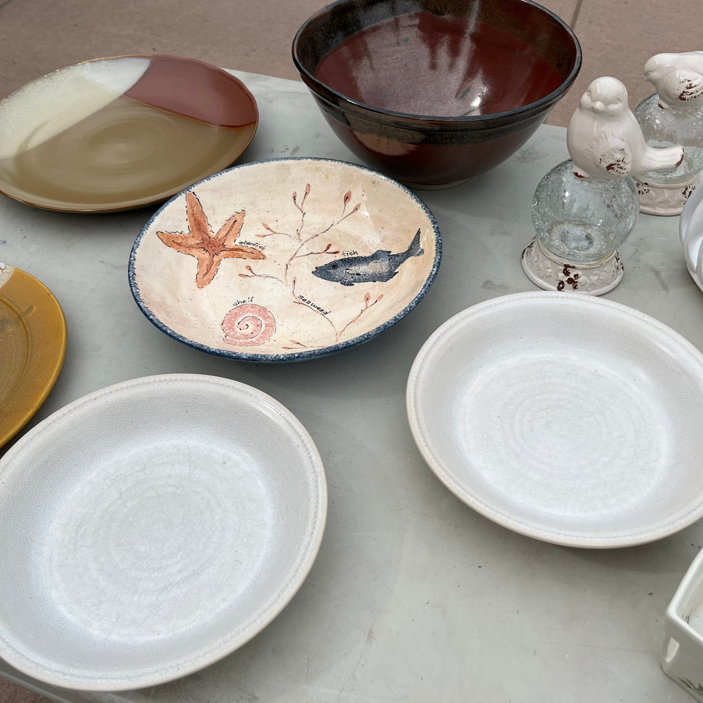 D693 Pottery Grouping and more
