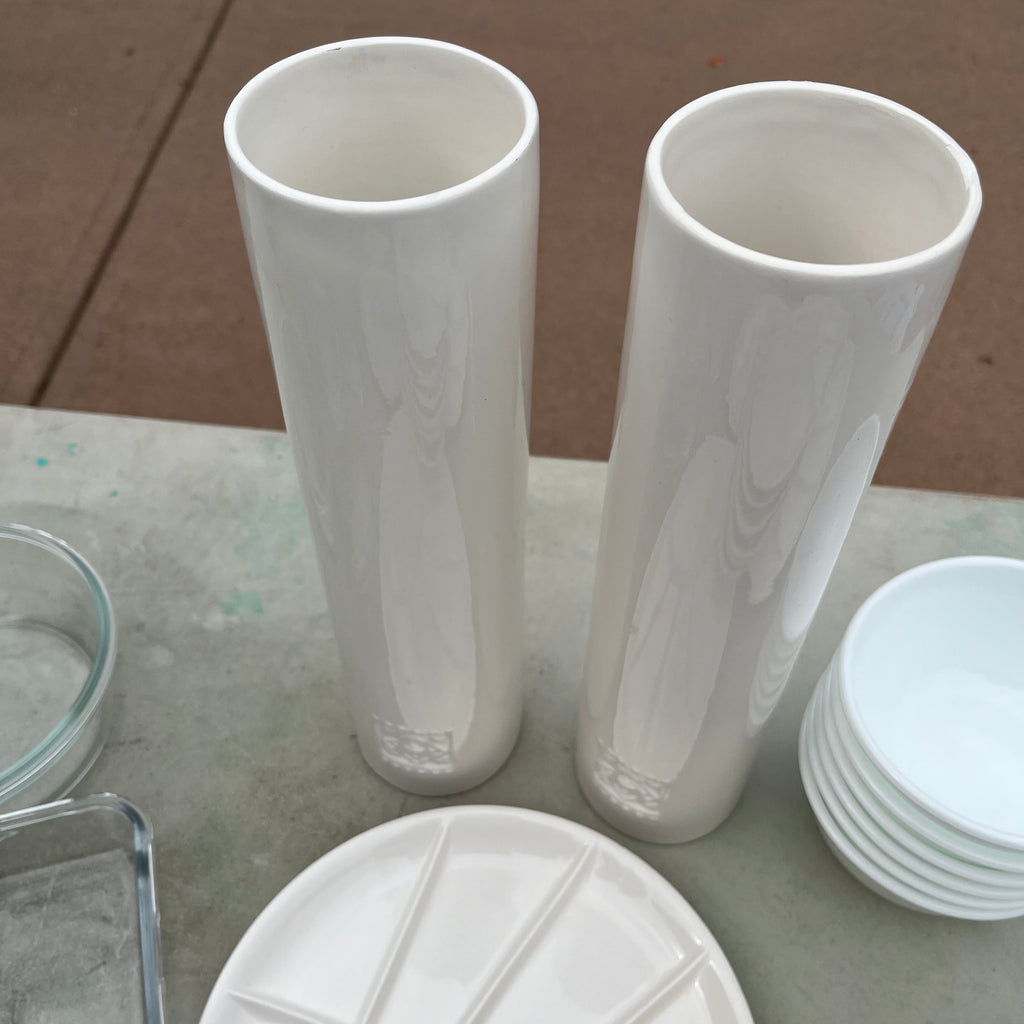 D694 Kitchen Grouping (fondue plates and more)