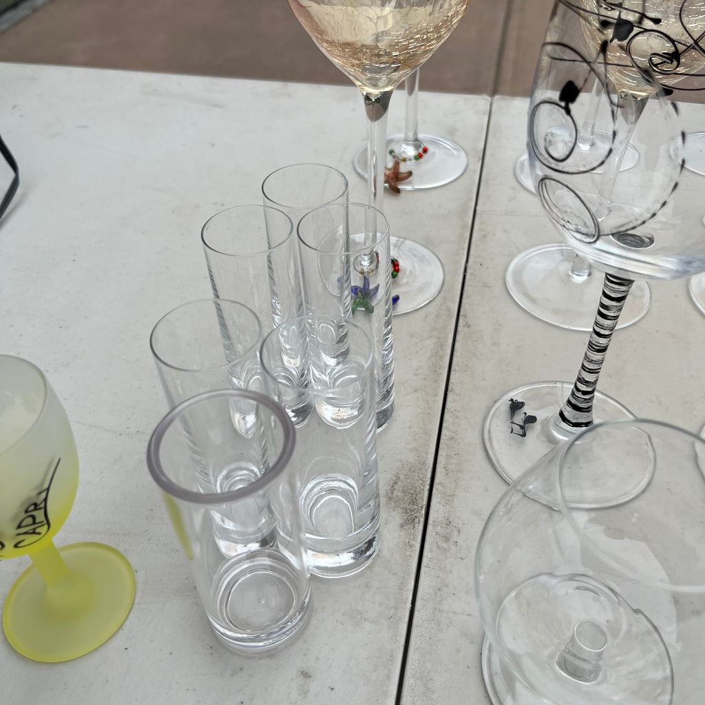 D695 Glassware grouping (Amber wine glasses and more)