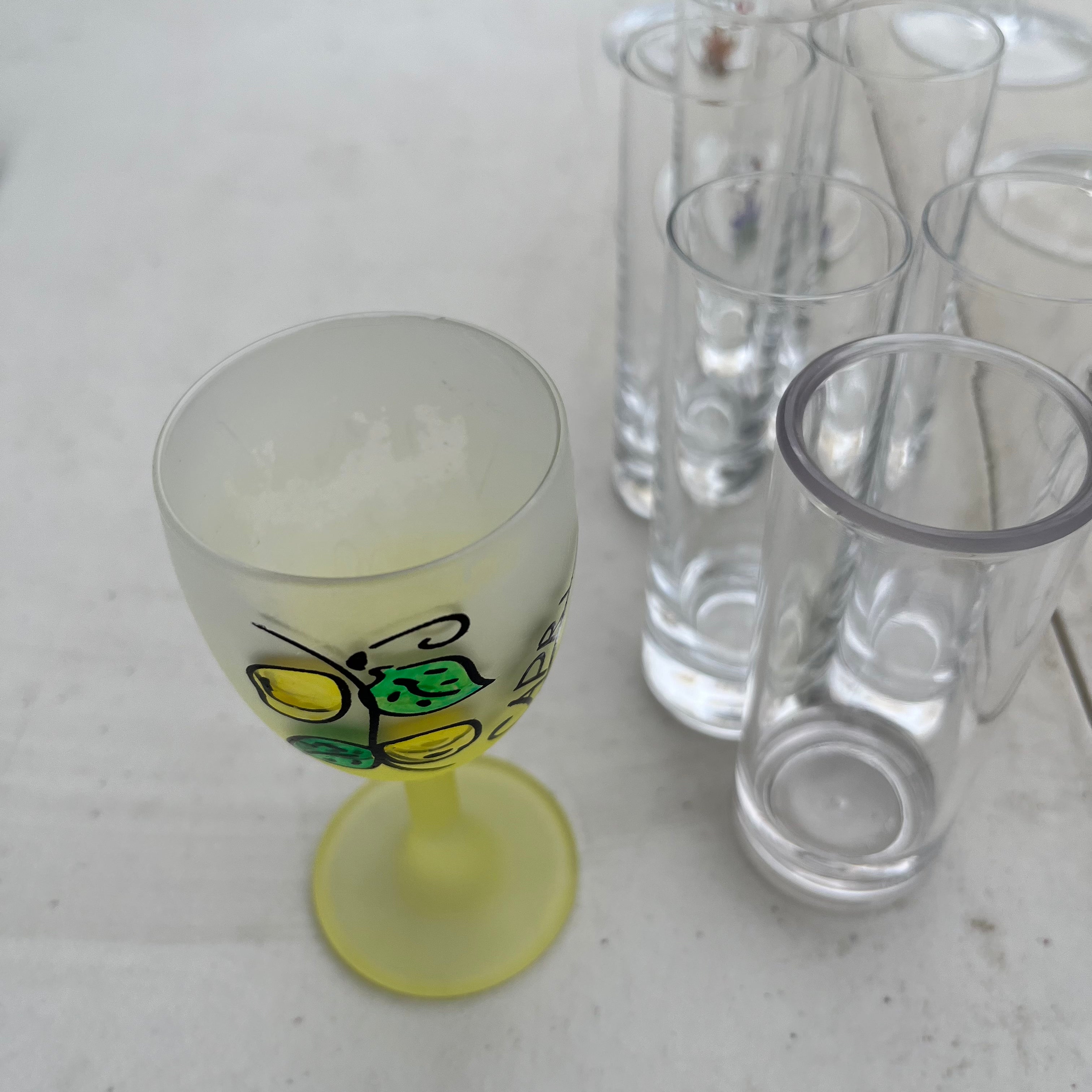 D695 Glassware grouping (Amber wine glasses and more)