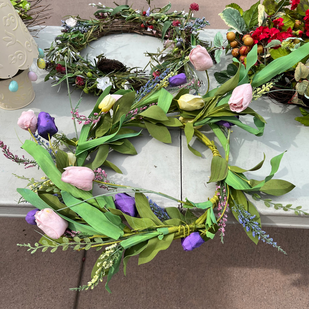 D696 Wreath Grouping