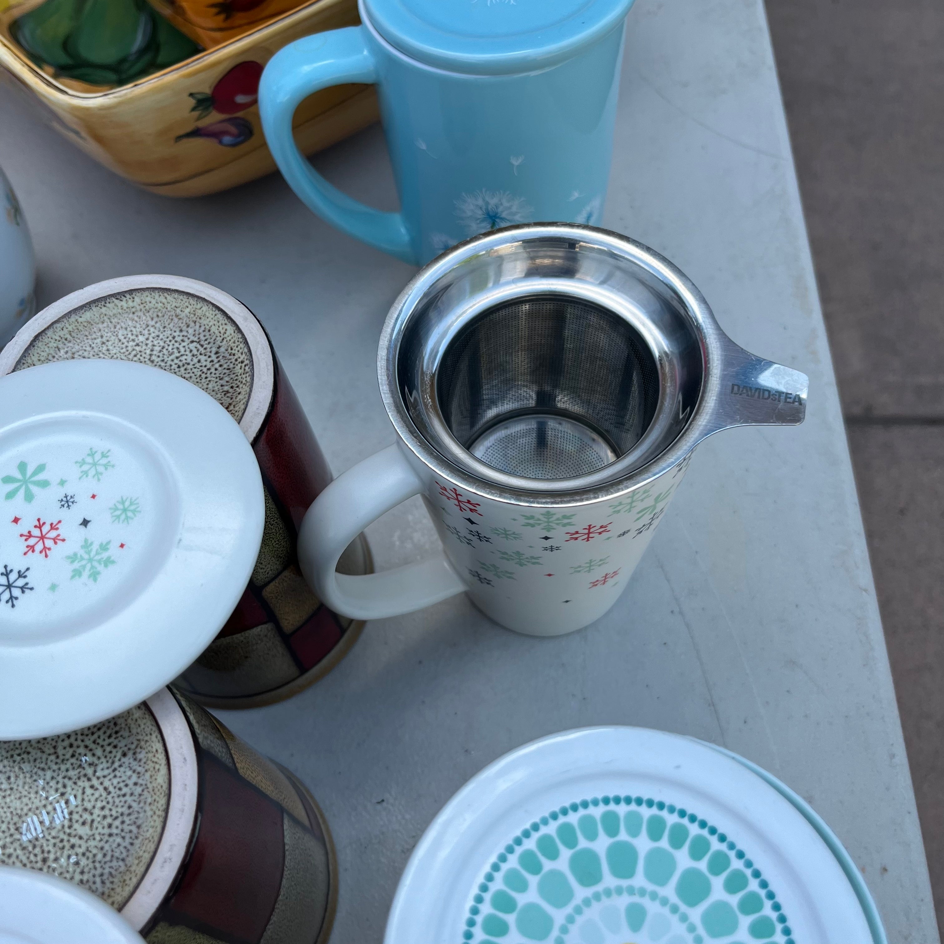 D697 Kitchen Grouping (coffee mugs and more)