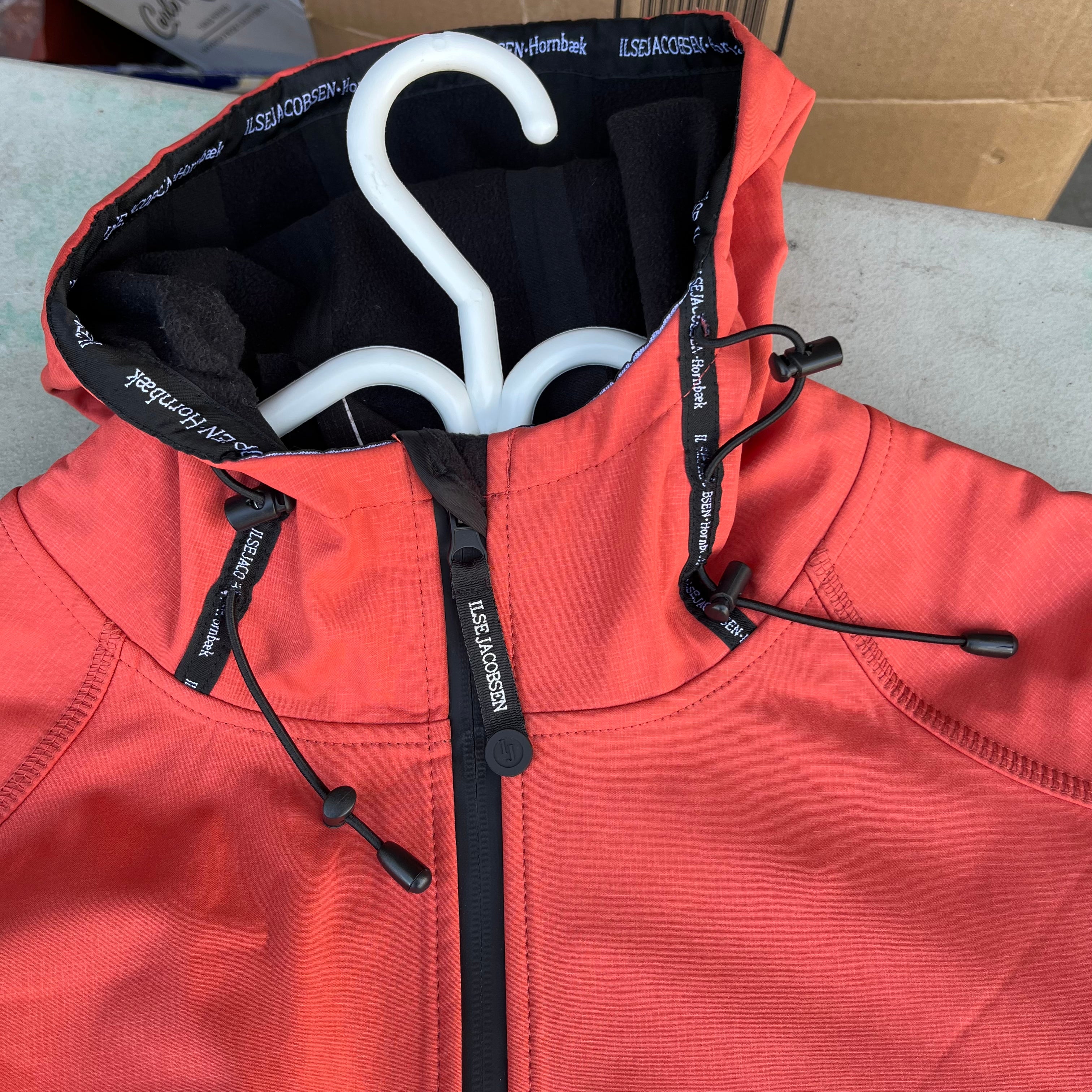 D699 Ilse Jacobson size 46 raincoat