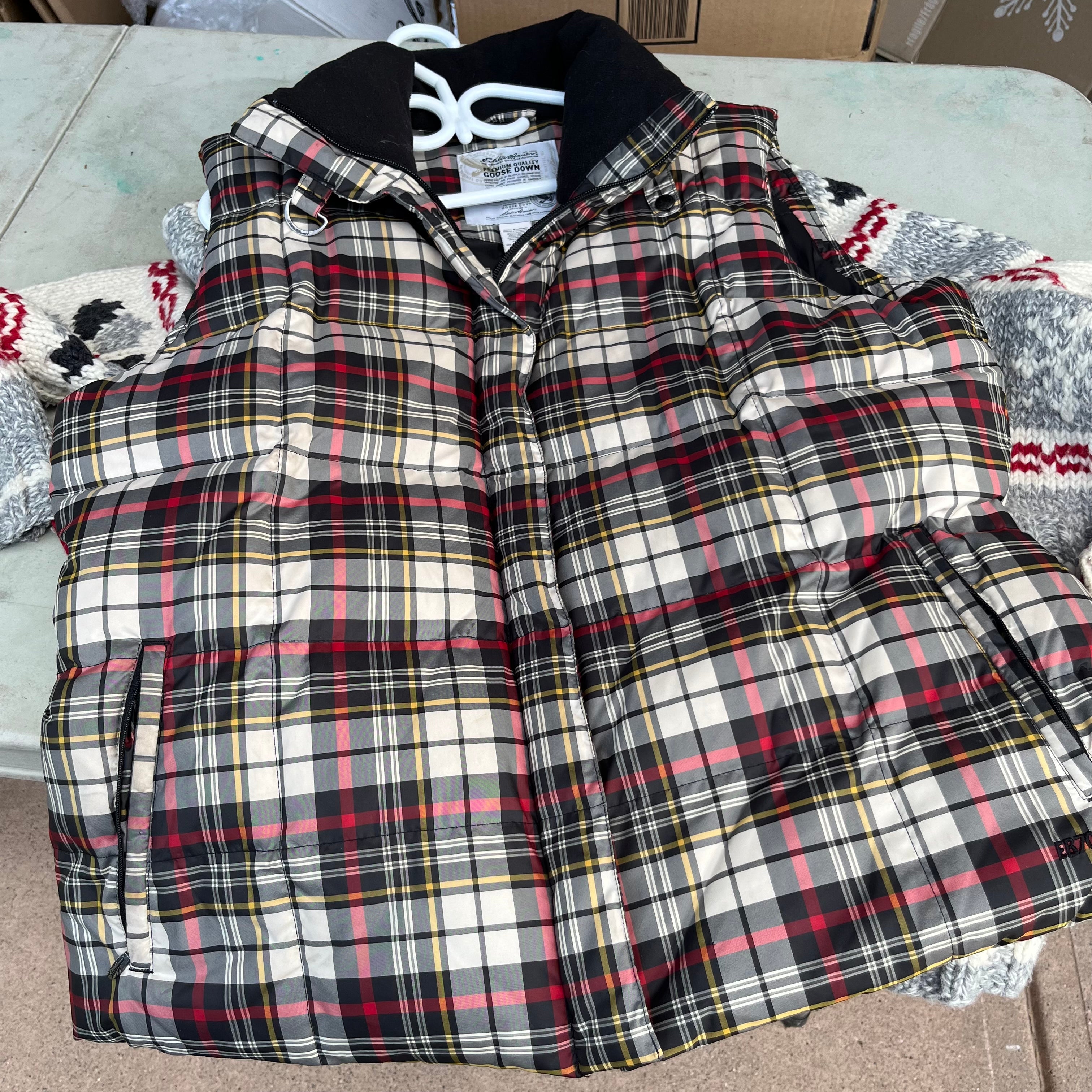 D702 Womens Winter Grouping (Roots Mary Maxim sweater and more)