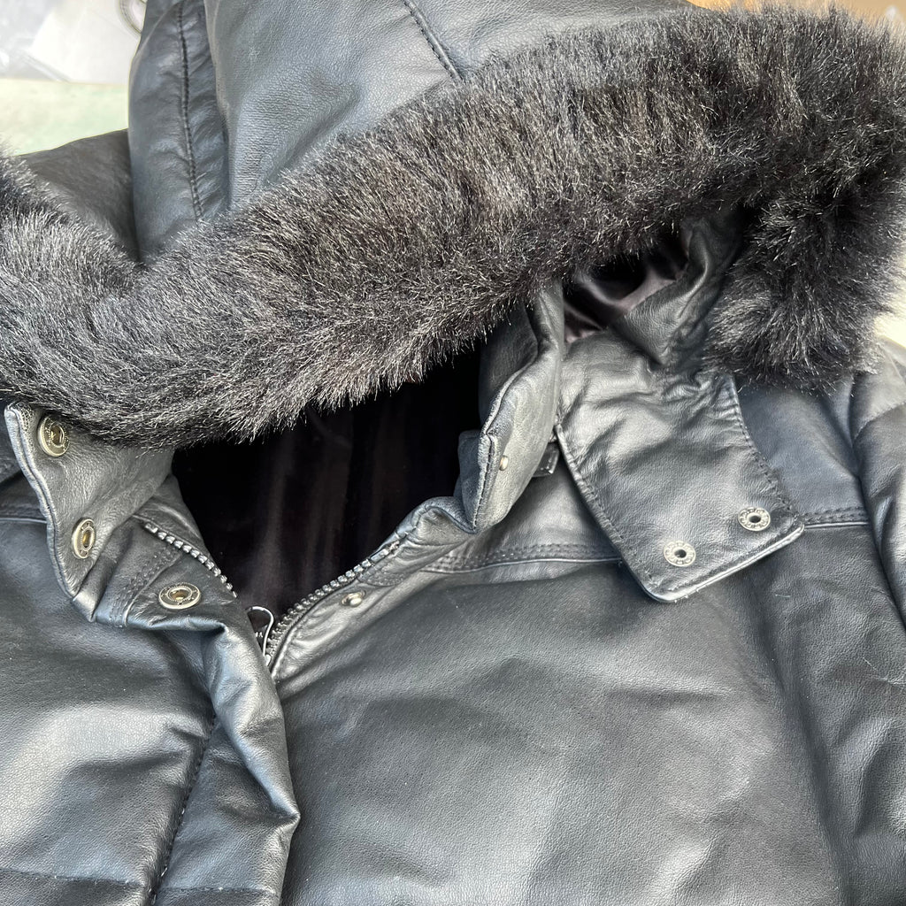 D703 Danier leather womens 2XL leather coat