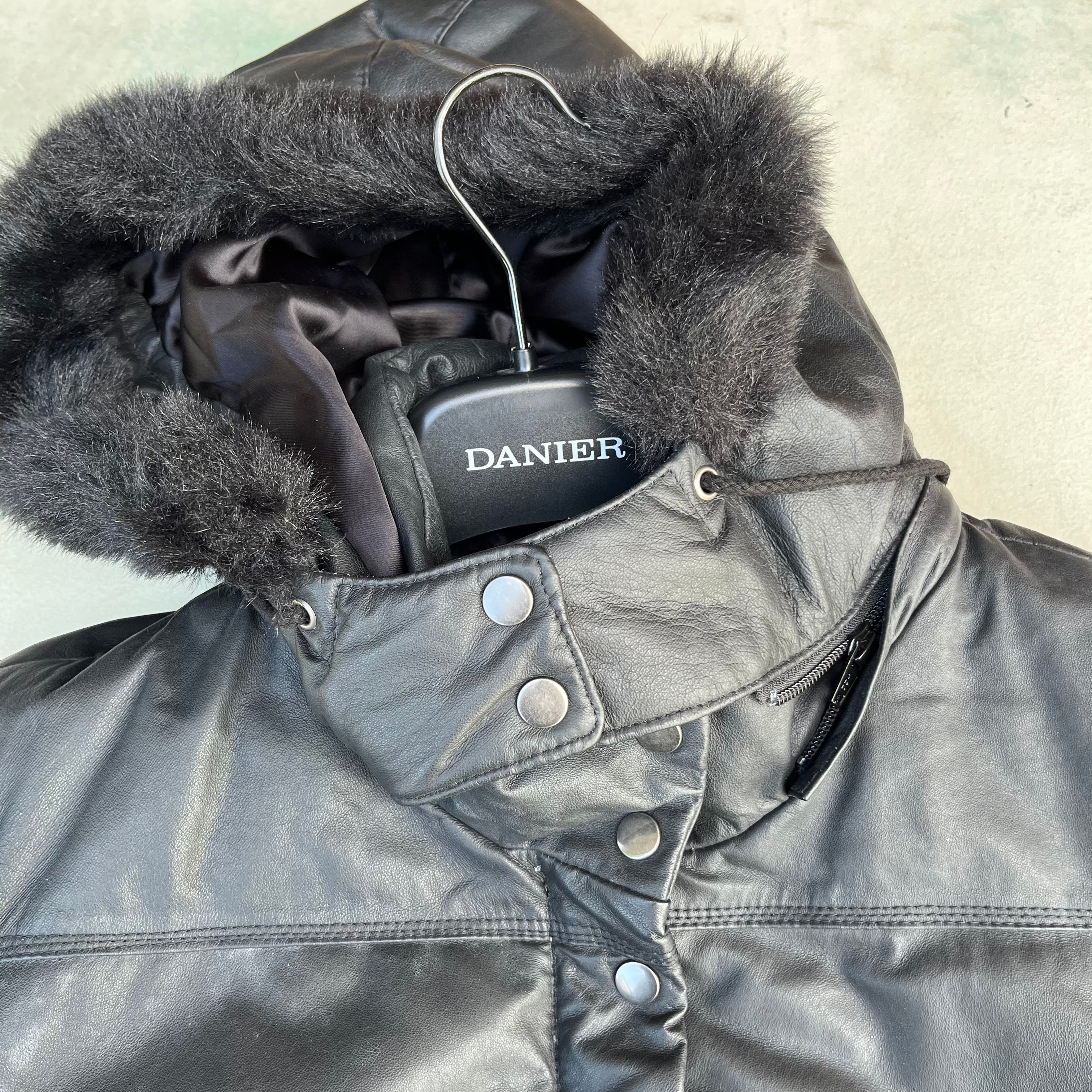 D703 Danier leather womens 2XL leather coat