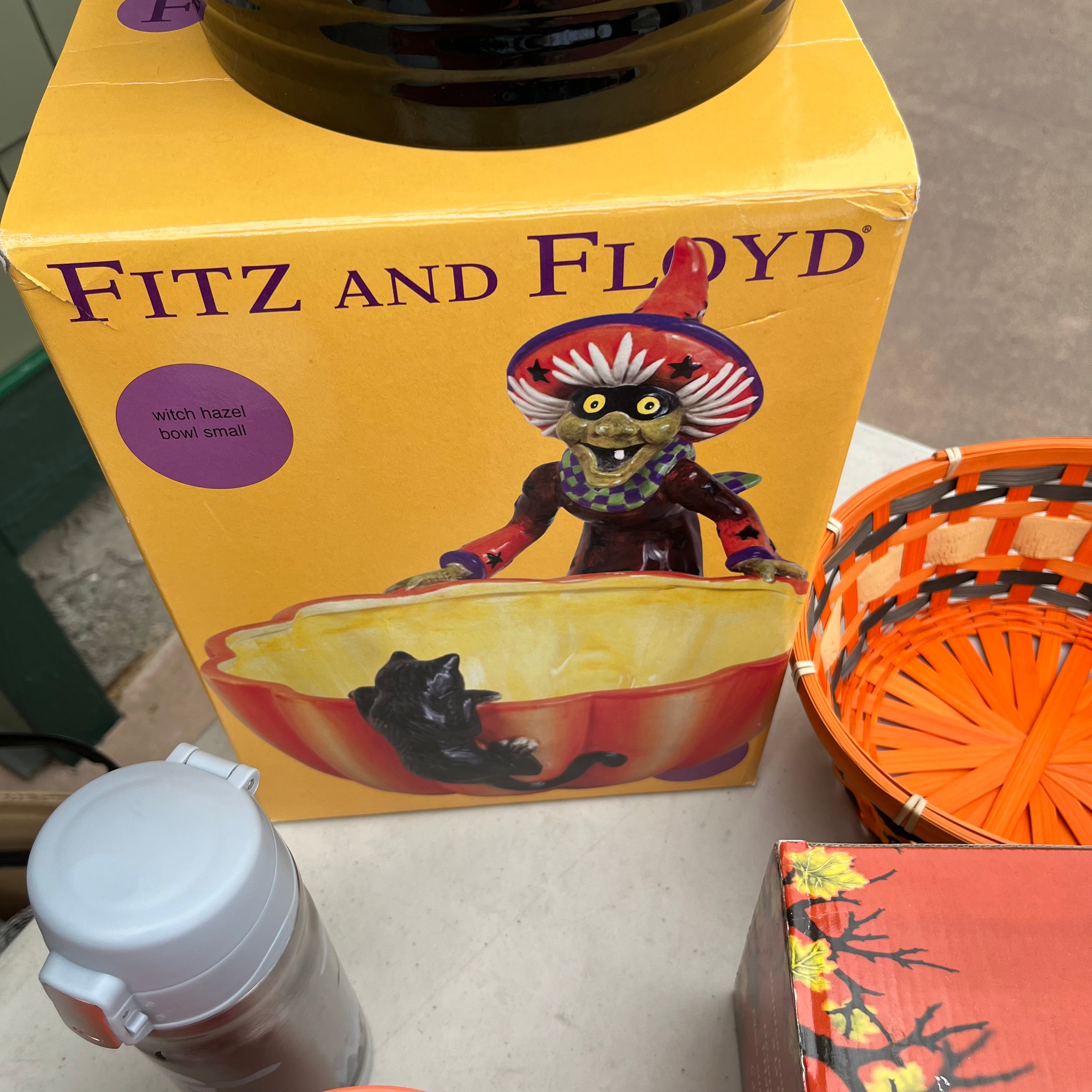 D705 Halloween Decor Grouping
