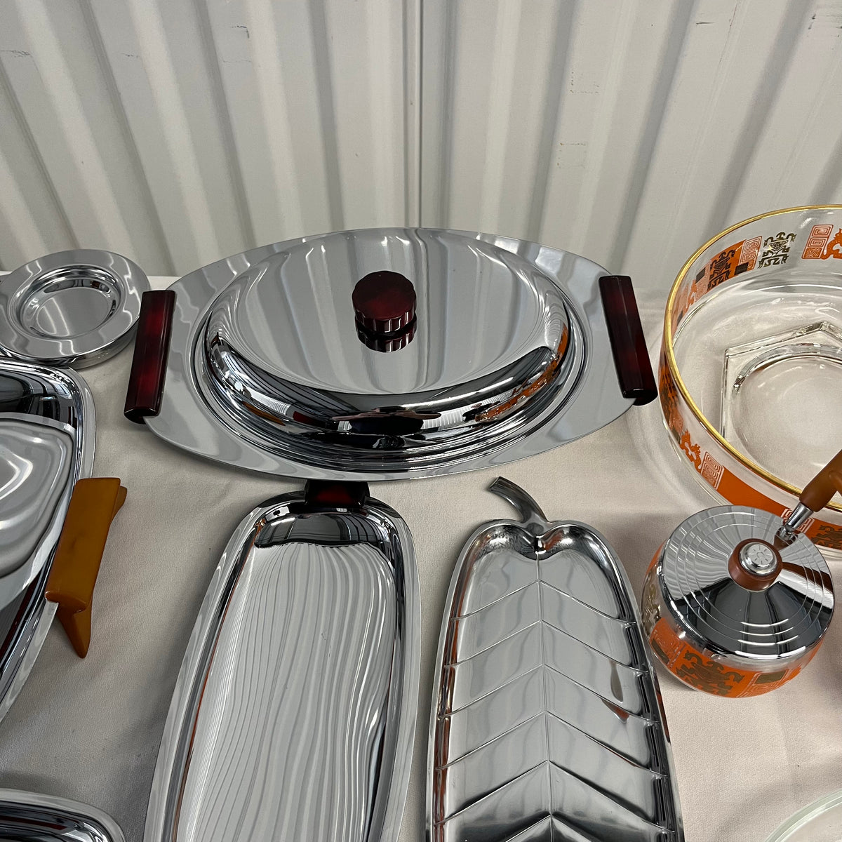 U905 Vintage Entertainment Grouping (butter warmer and more)