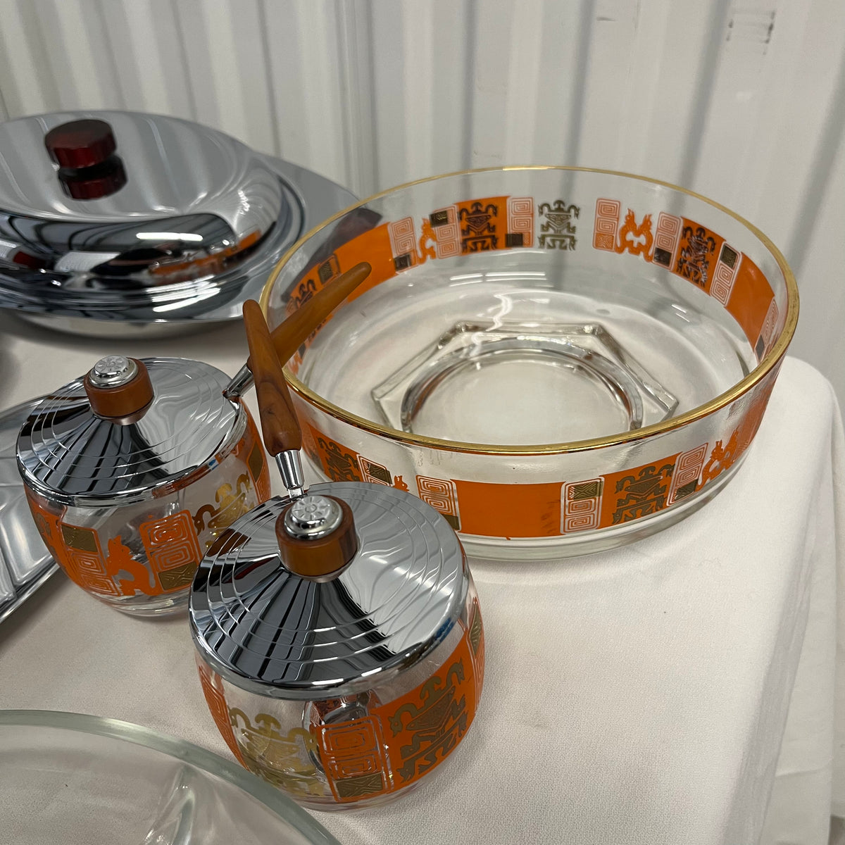 U905 Vintage Entertainment Grouping (butter warmer and more)
