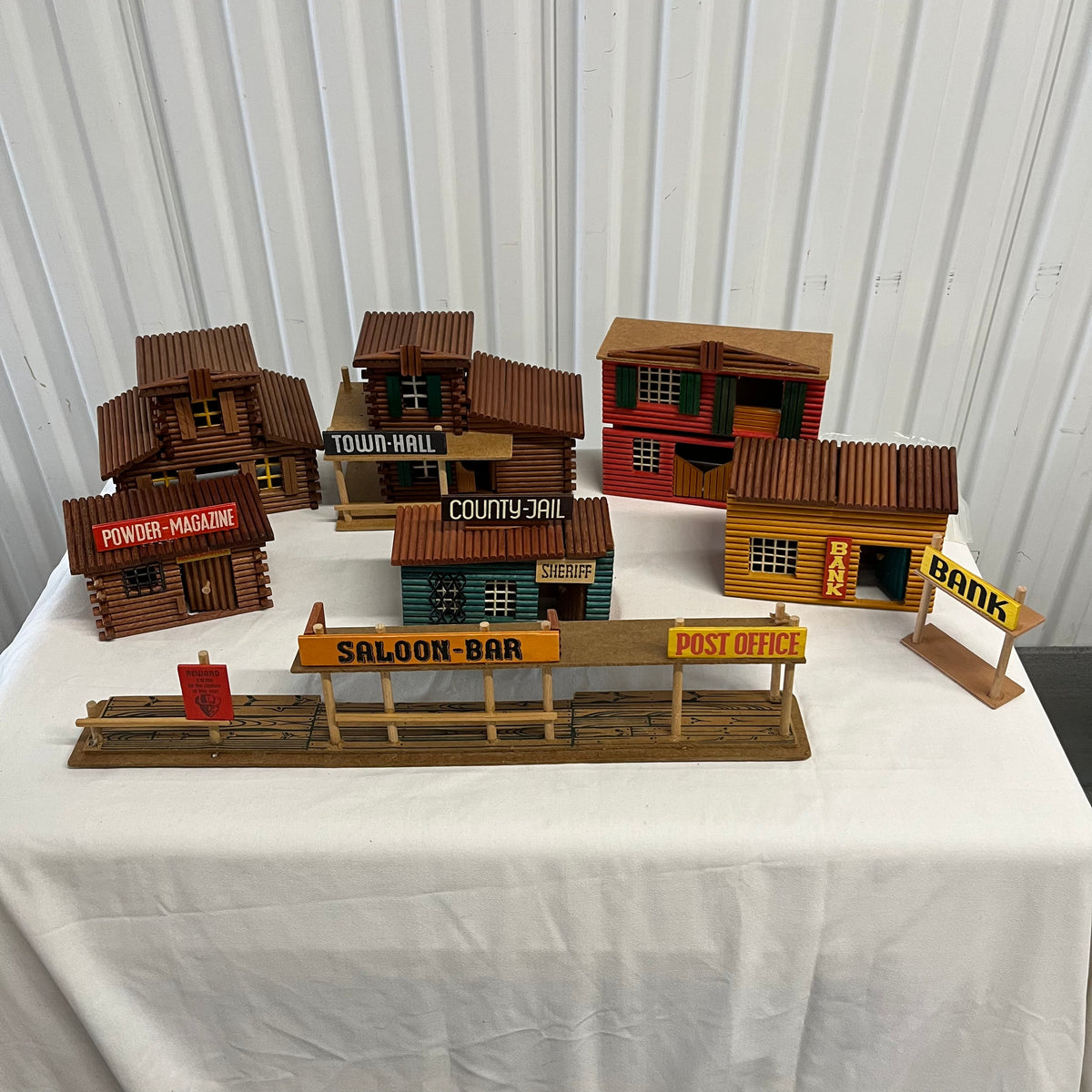 U908 Vintage Oehme & Sohne Wild West  Mainstreet buildings in excellent condition