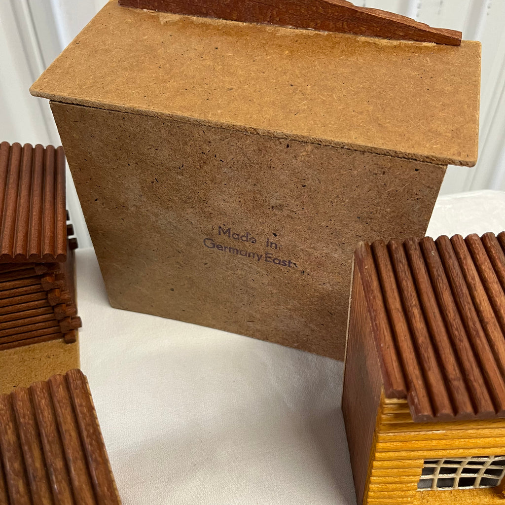 U908 Vintage Oehme & Sohne Wild West  Mainstreet buildings in excellent condition
