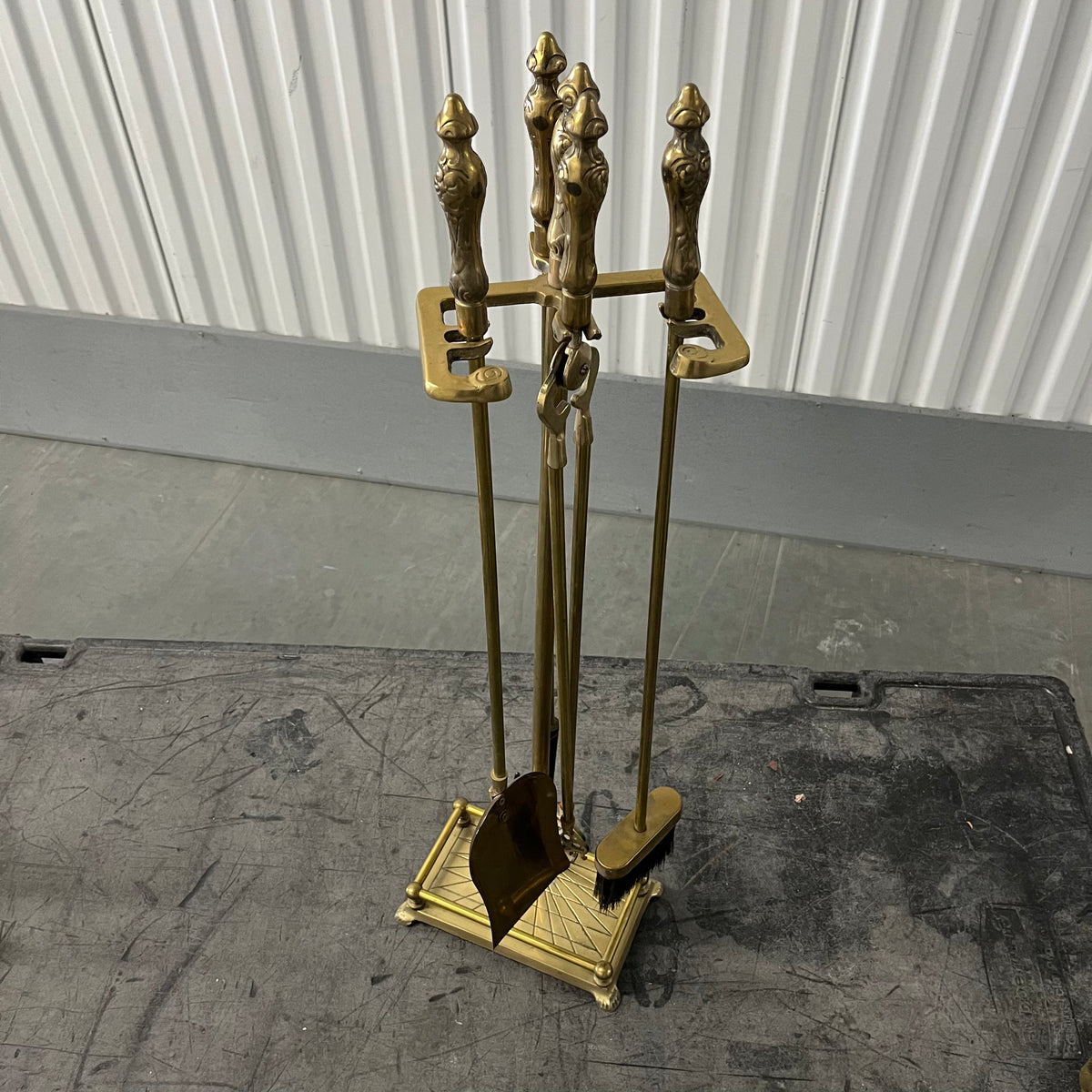 U910 Vintage 5 piece brass fireplace set