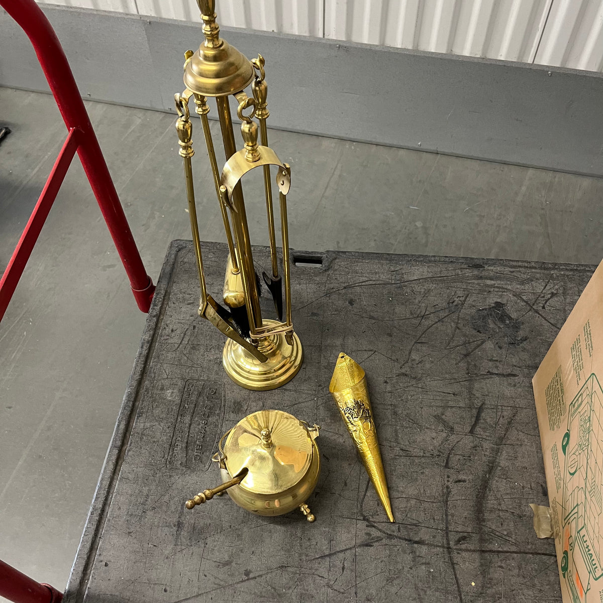U912 Vintage brass fireplace grouping