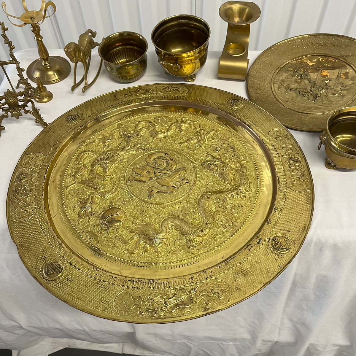 U916 Vintage Brass Decor Grouping