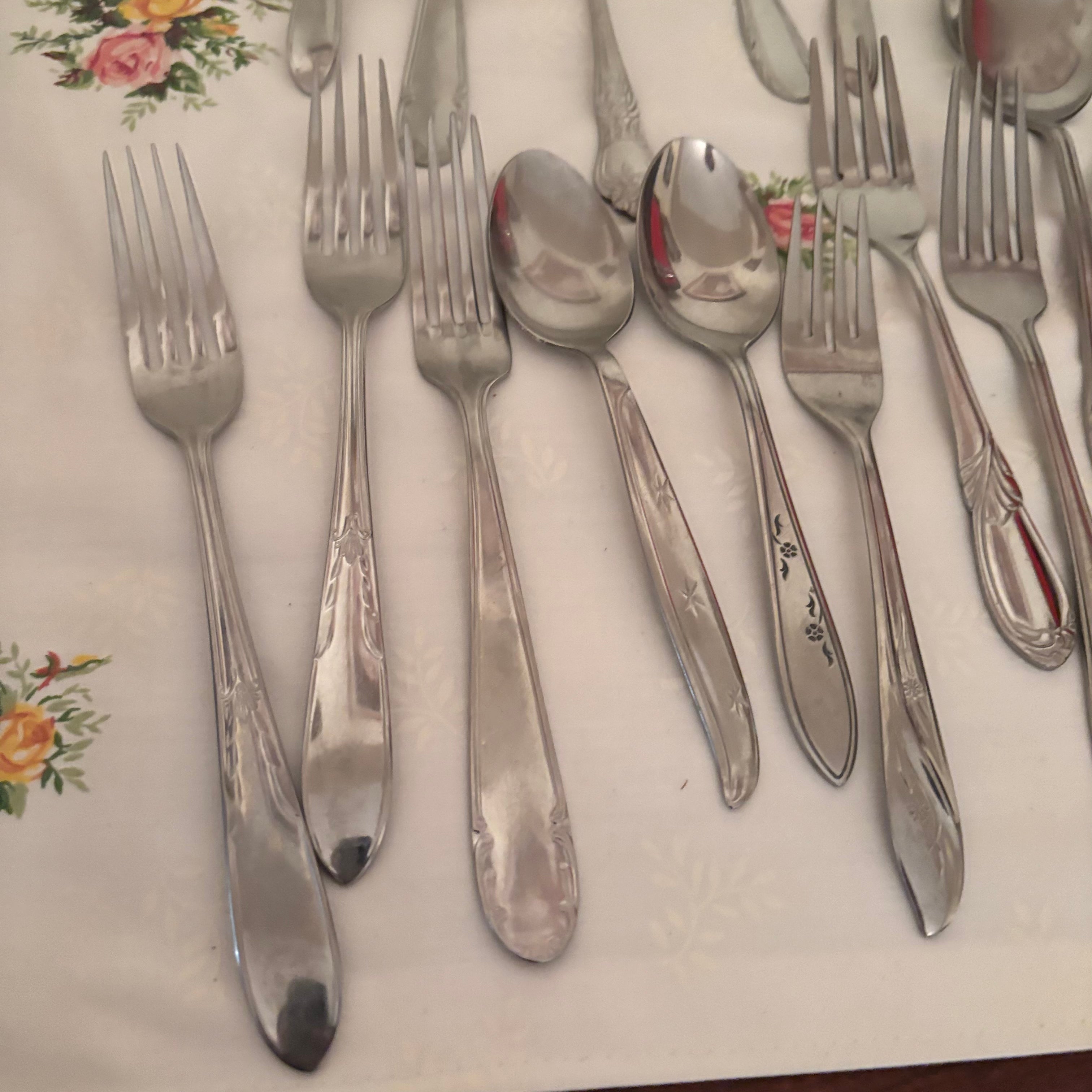 F151 Oneida community flatware, Tudor Queen Bess II pattern
