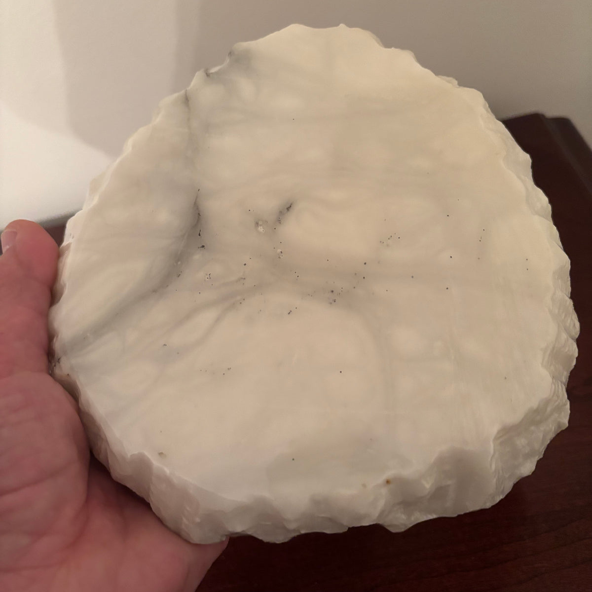 F154 Italian alabaster ashtray (5”) and lighter