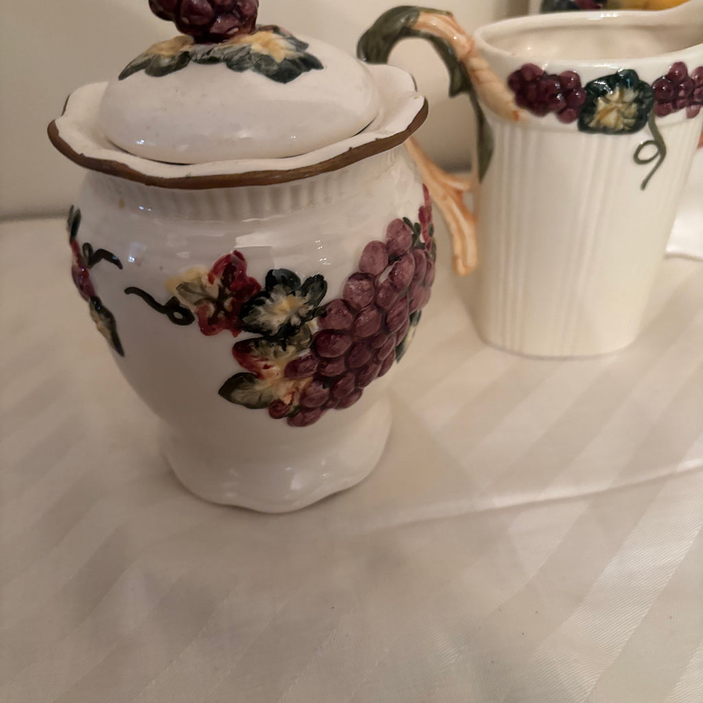 F168 Vintage ceramic grouping (fruit bowl cookie jar and more)