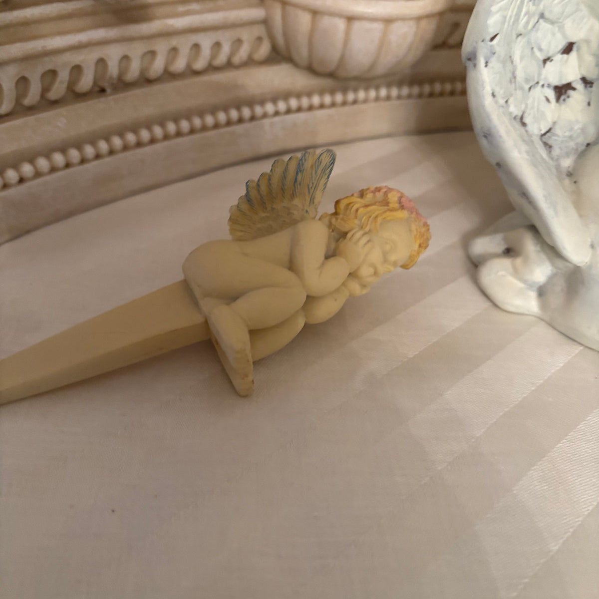 F170 Vintage cherub decor grouping (heavy stone mirror and more)