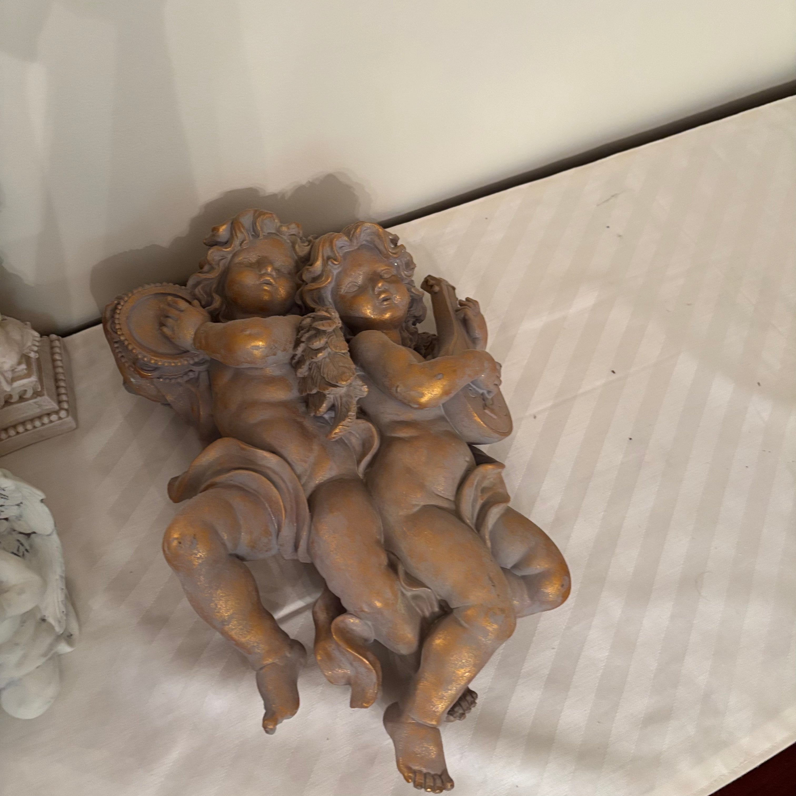 F170 Vintage cherub decor grouping (heavy stone mirror and more)
