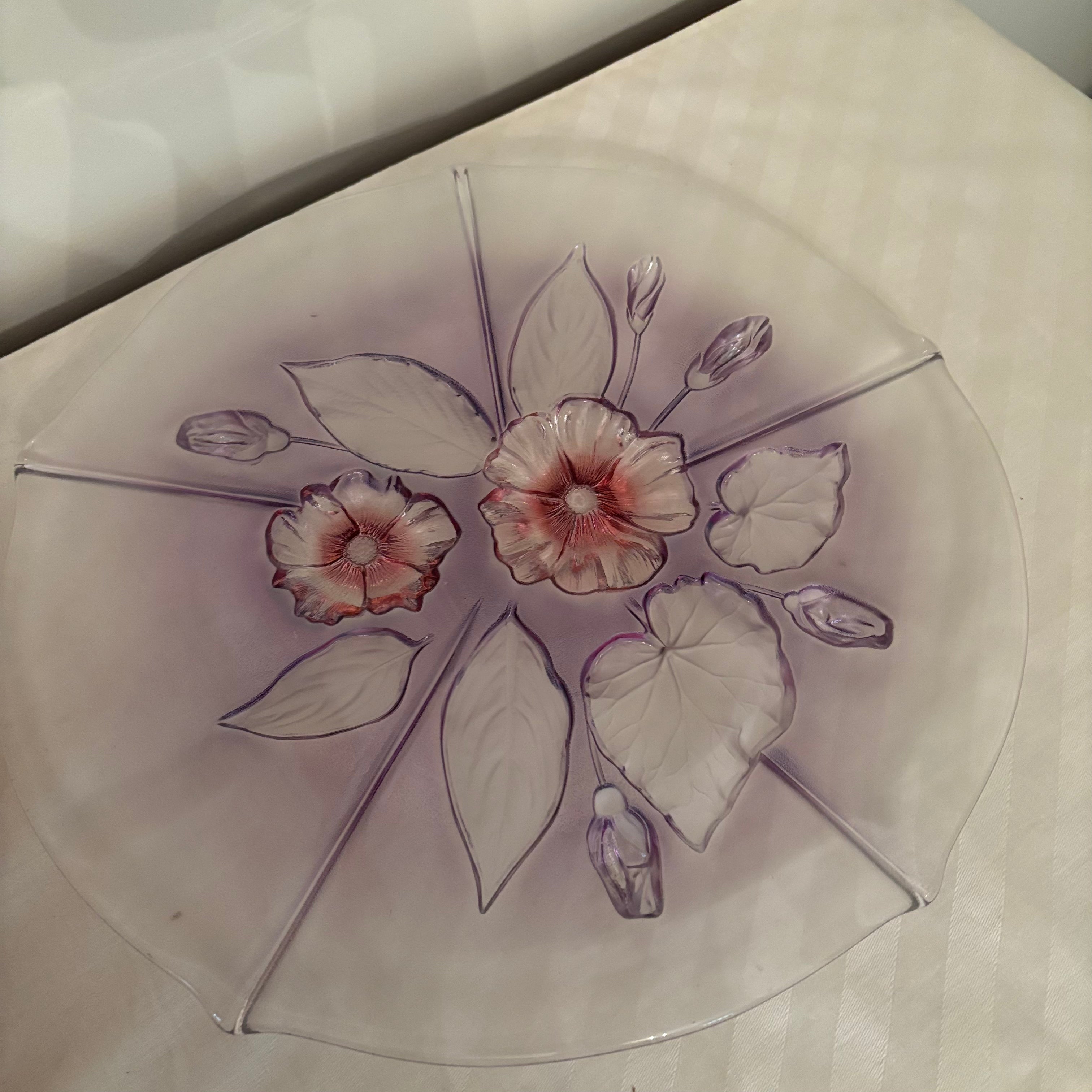 F171 Vintage Mikasa Calypso cake plate and Murano bowl (**bowl is cracked on bottom**)