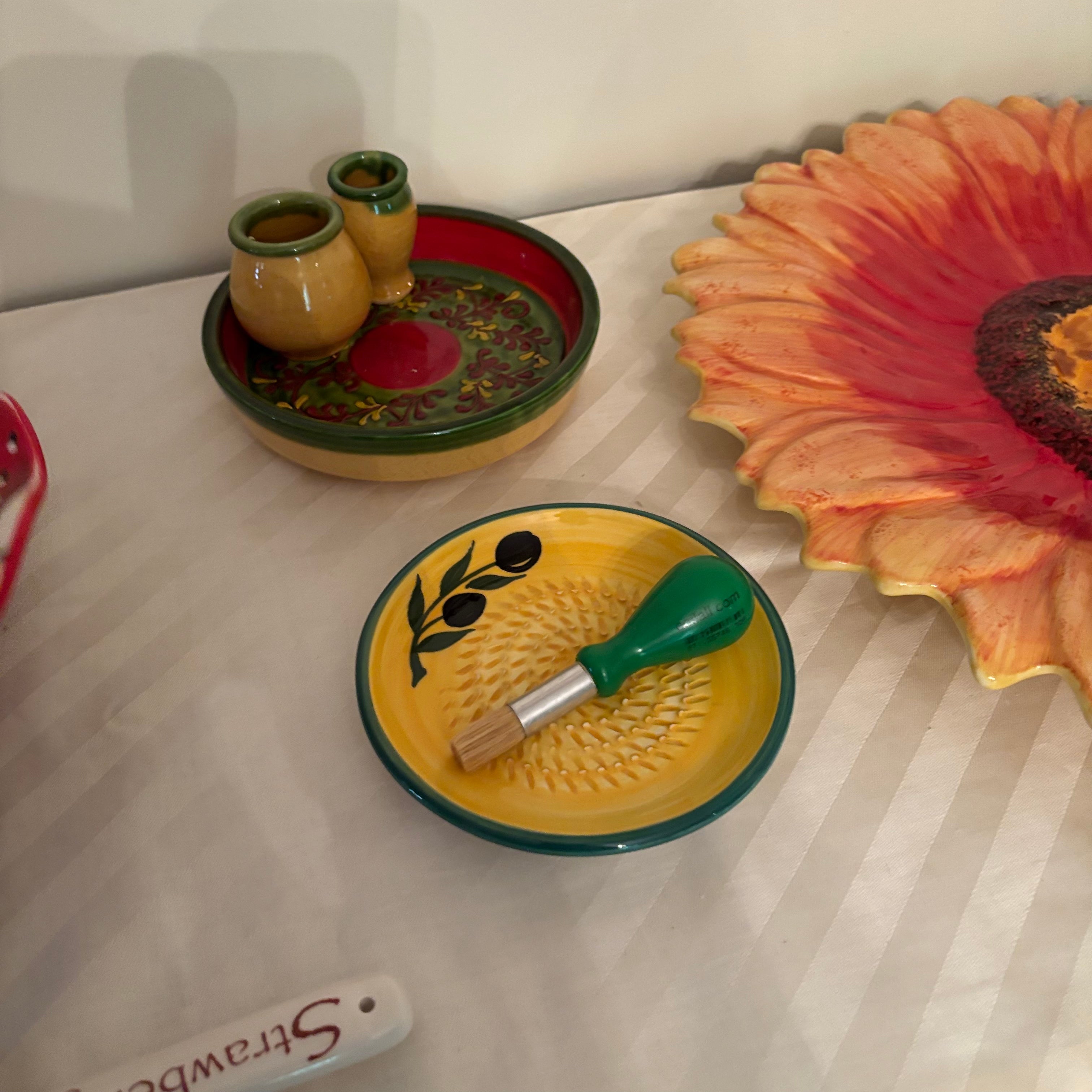 F175 Ceramic serving grouping (strawberry cake plate and more)