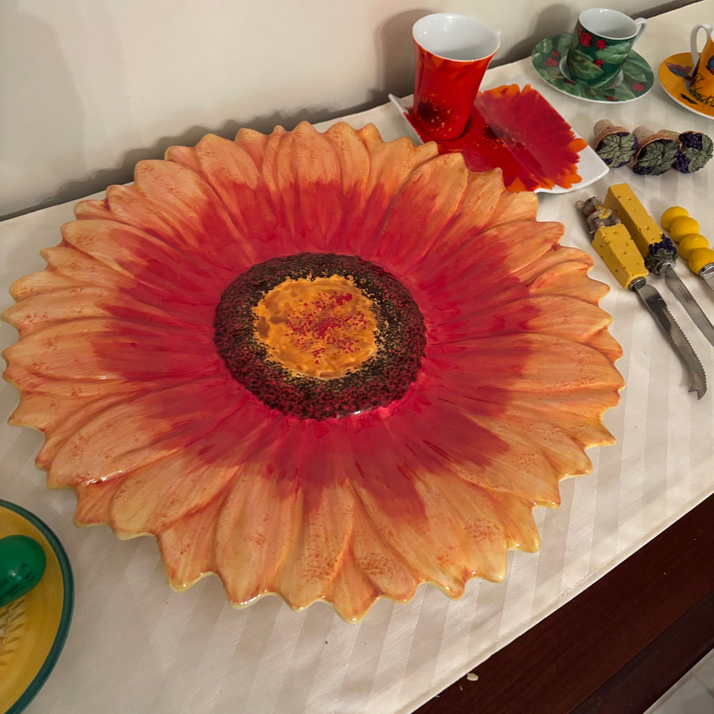 F175 Ceramic serving grouping (strawberry cake plate and more)
