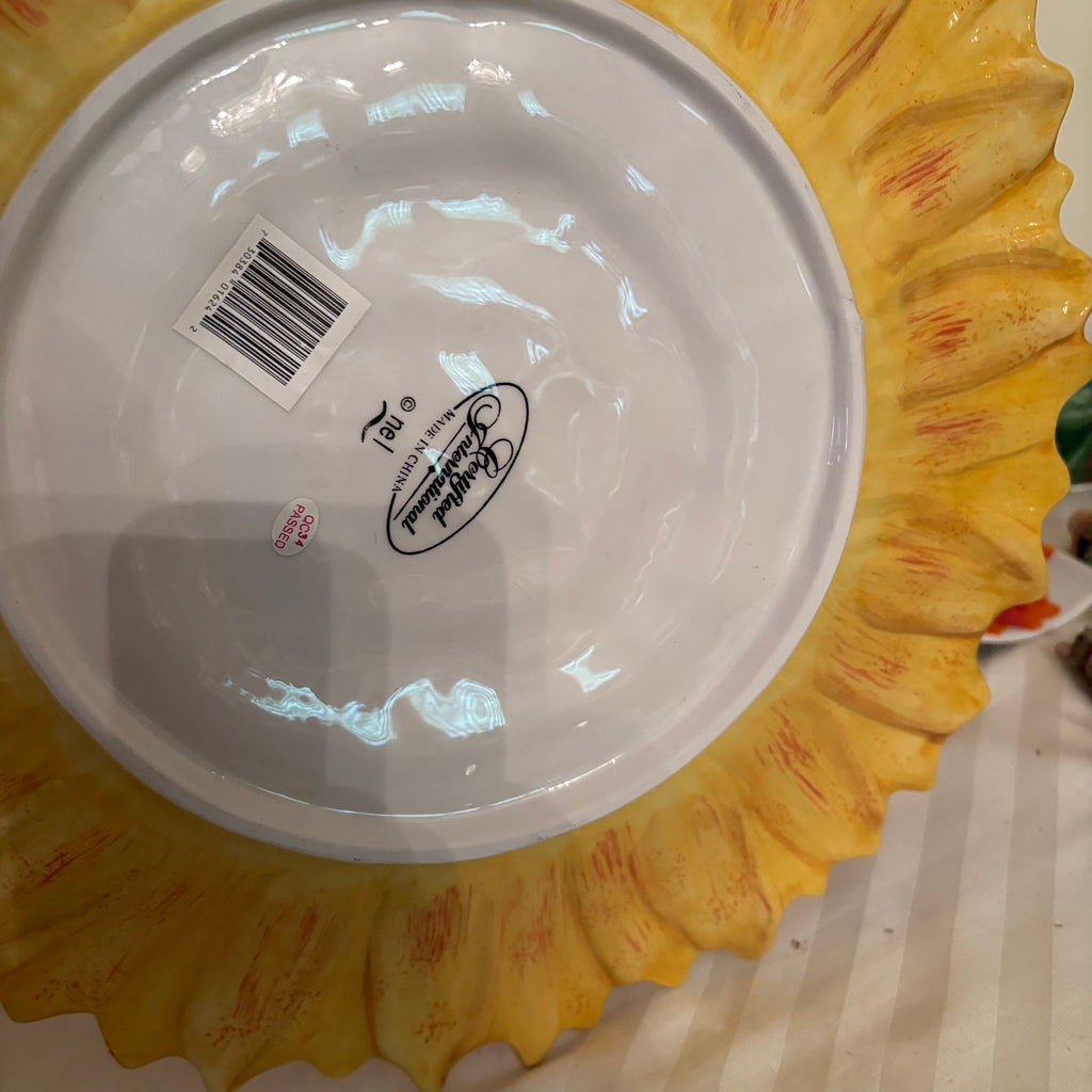 F175 Ceramic serving grouping (strawberry cake plate and more)