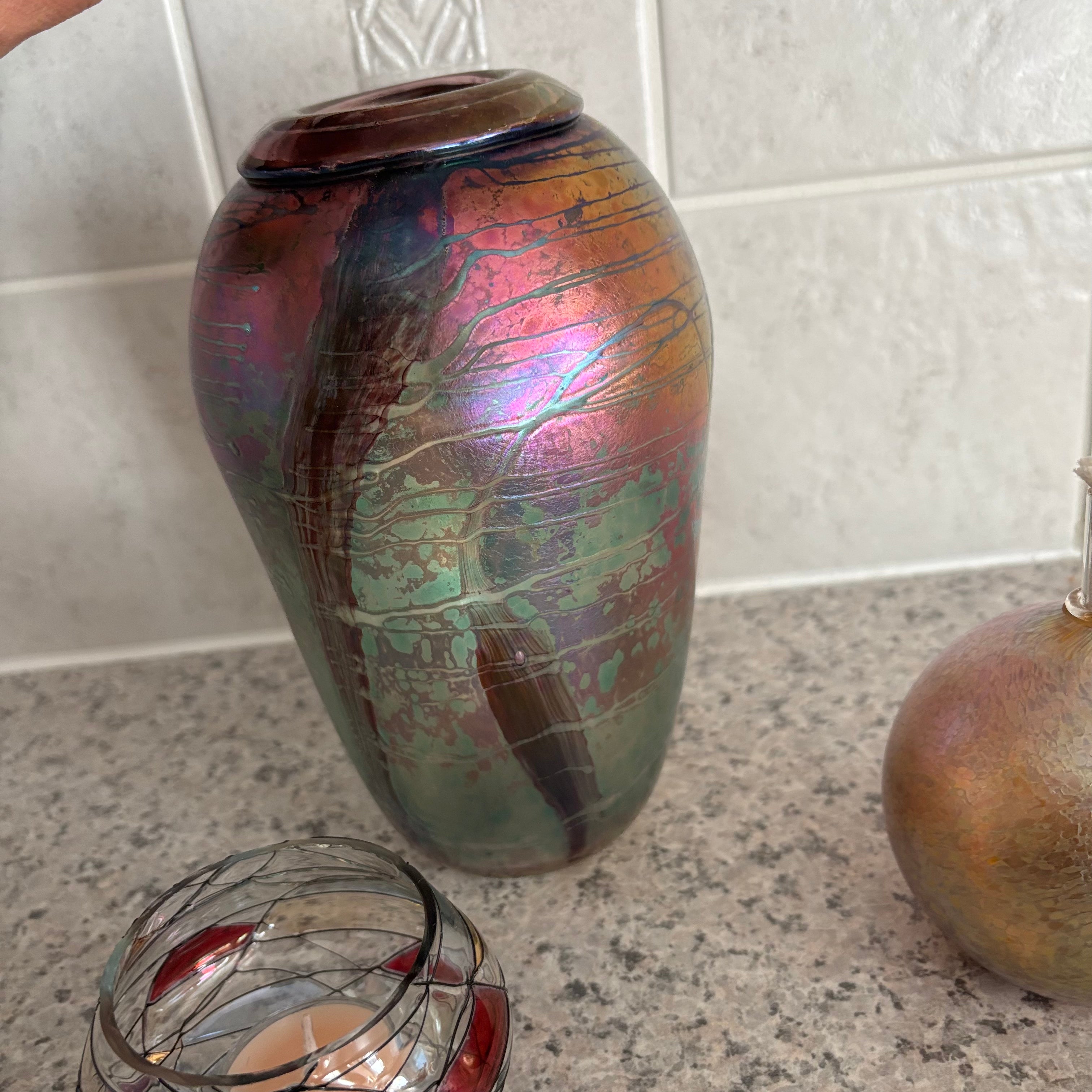E780 Art glass Decor Grouping (Roku vase  and more)