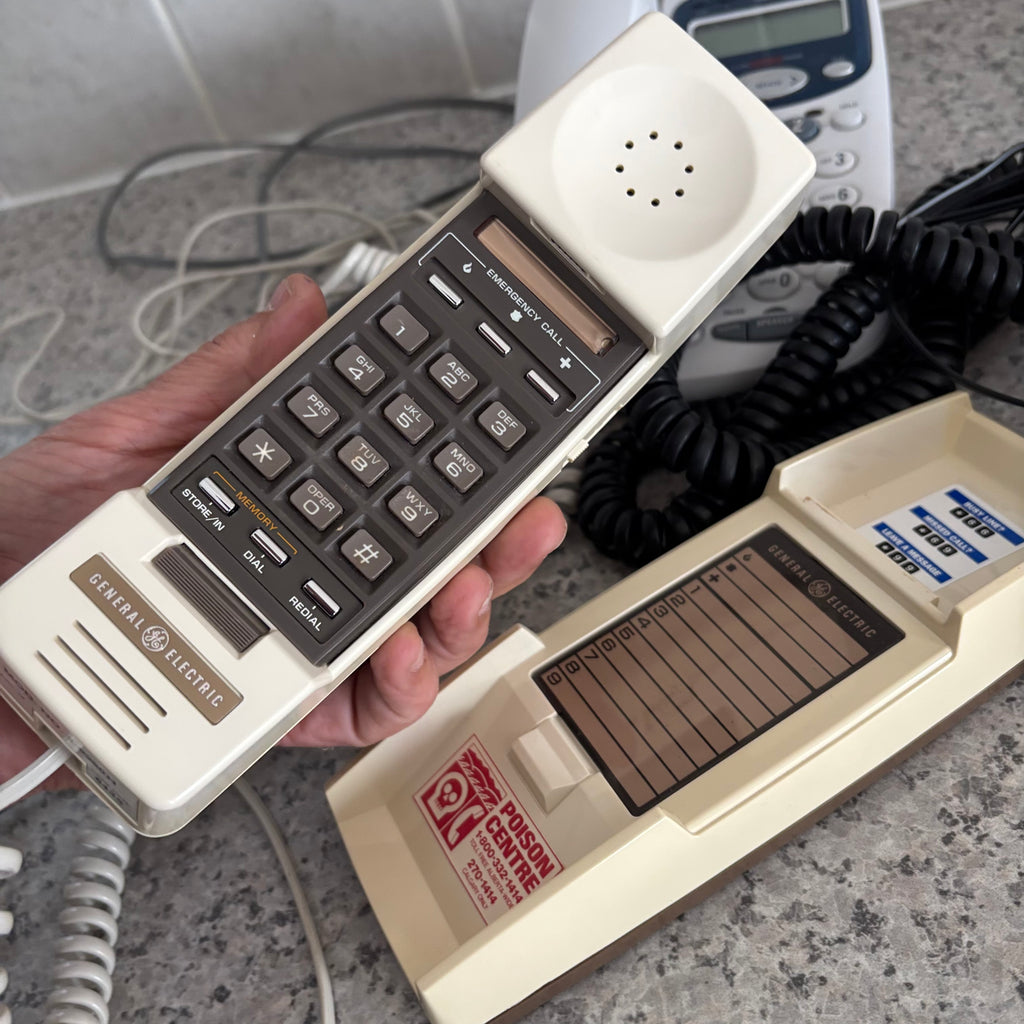 E782 Home Grouping (clock radio and home phones)