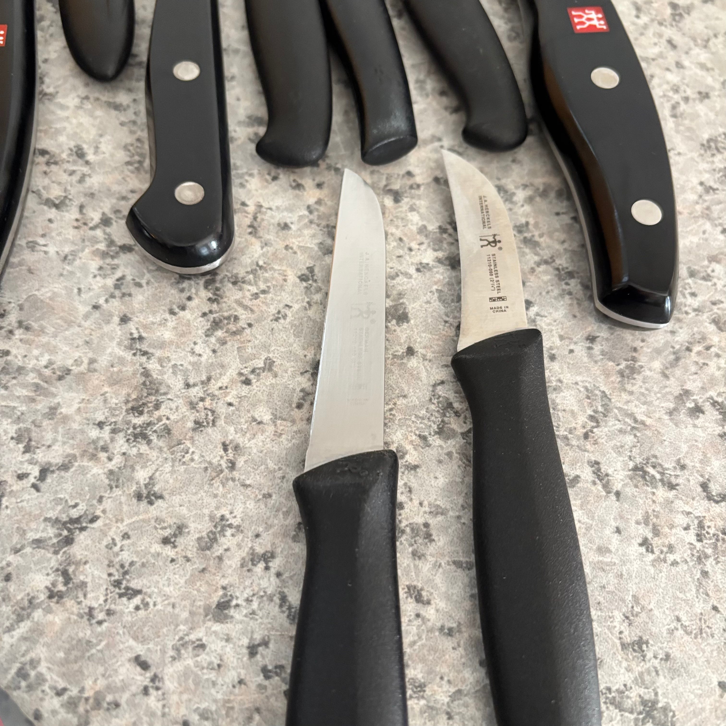 E787 9 Piece Henckels knife set with block