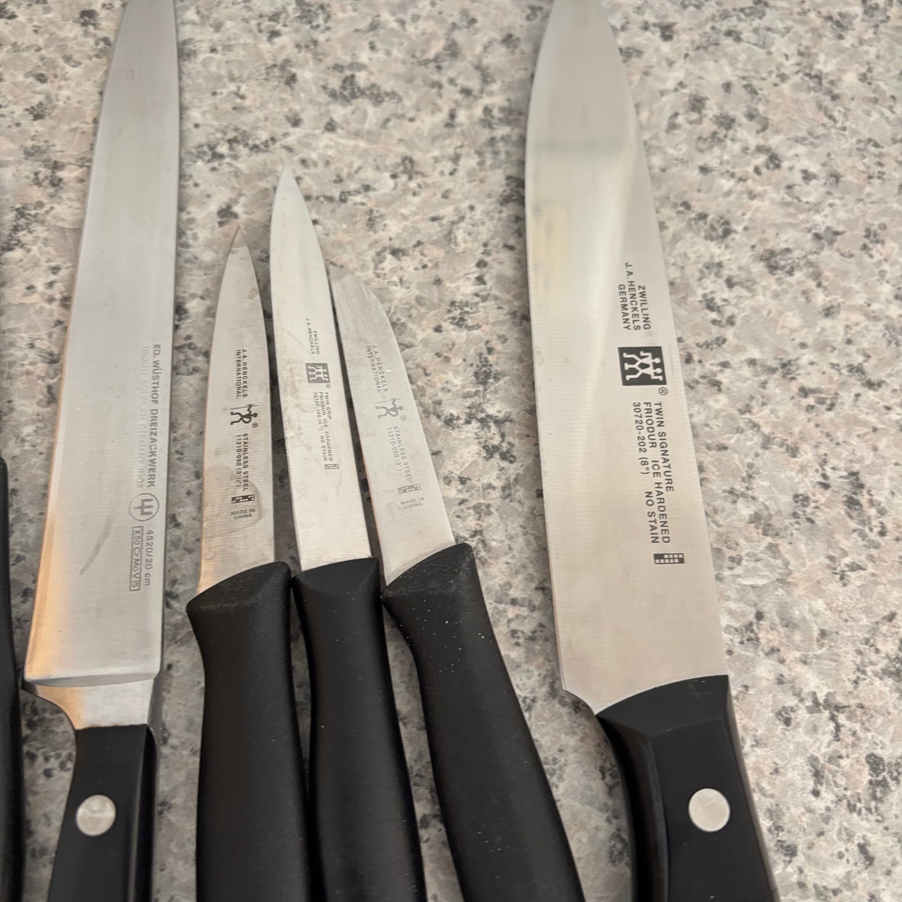 E787 9 Piece Henckels knife set with block