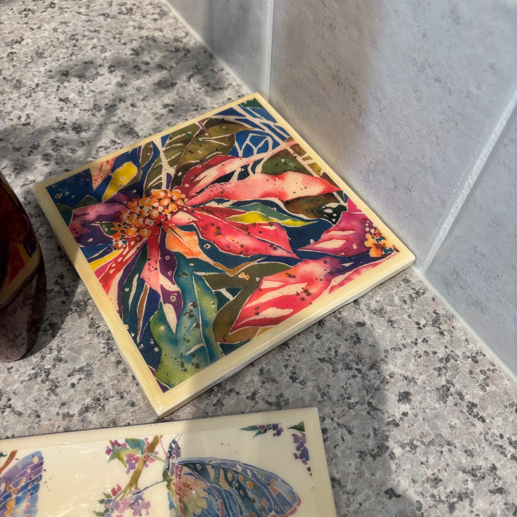 F795 Home Decor Grouping (floral tile plaques and more)