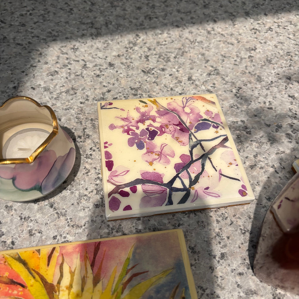 F795 Home Decor Grouping (floral tile plaques and more)