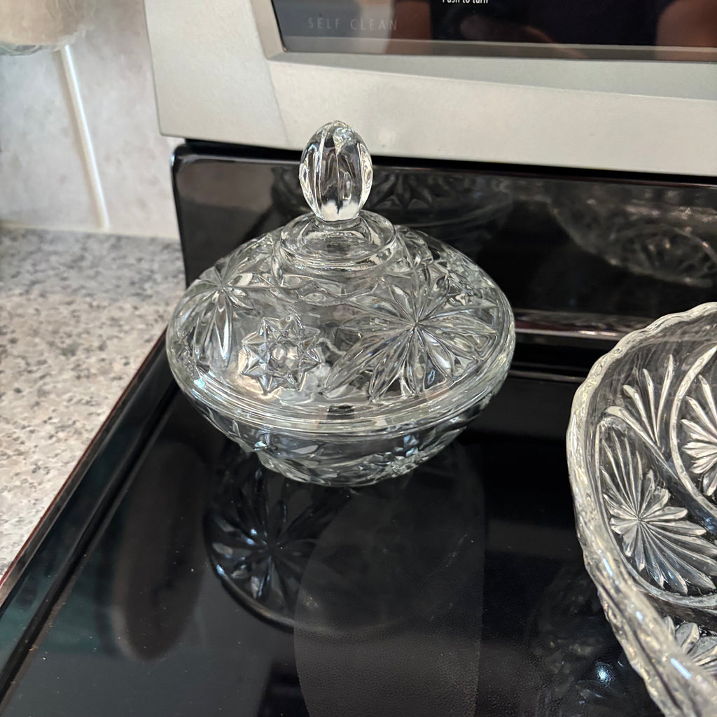 F800 Vintage Glass and Crystal Grouping
