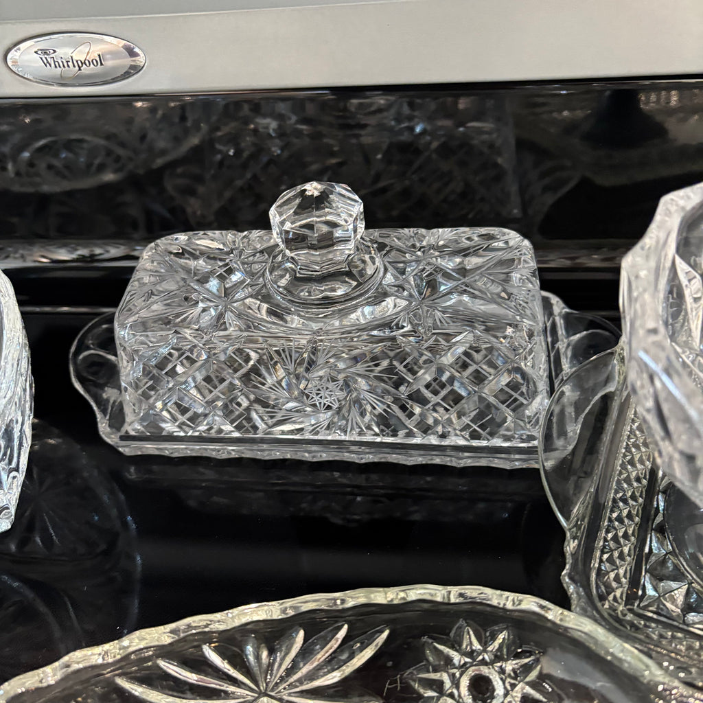F800 Vintage Glass and Crystal Grouping